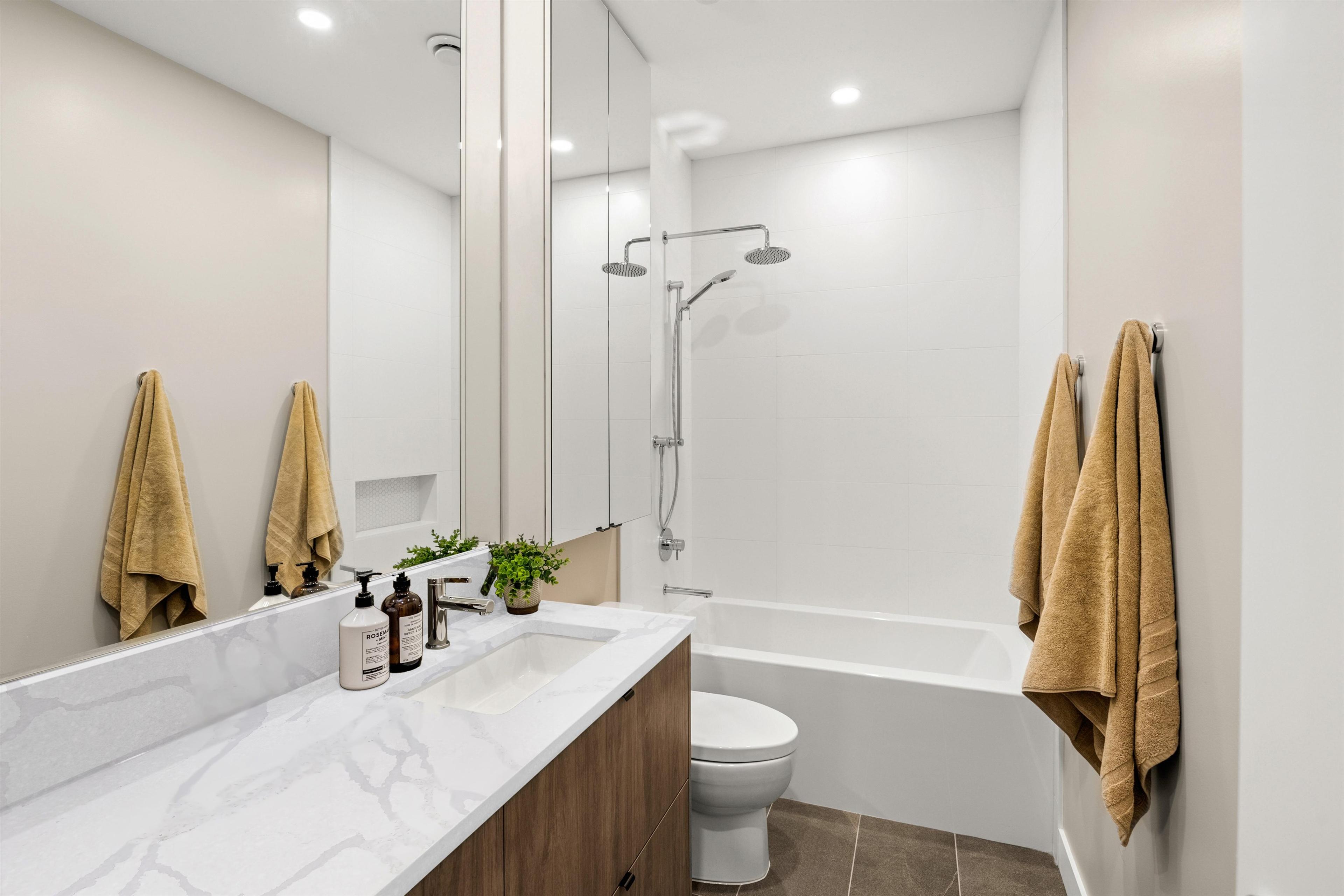 #29 4000 SUNSTONE WAY - 22