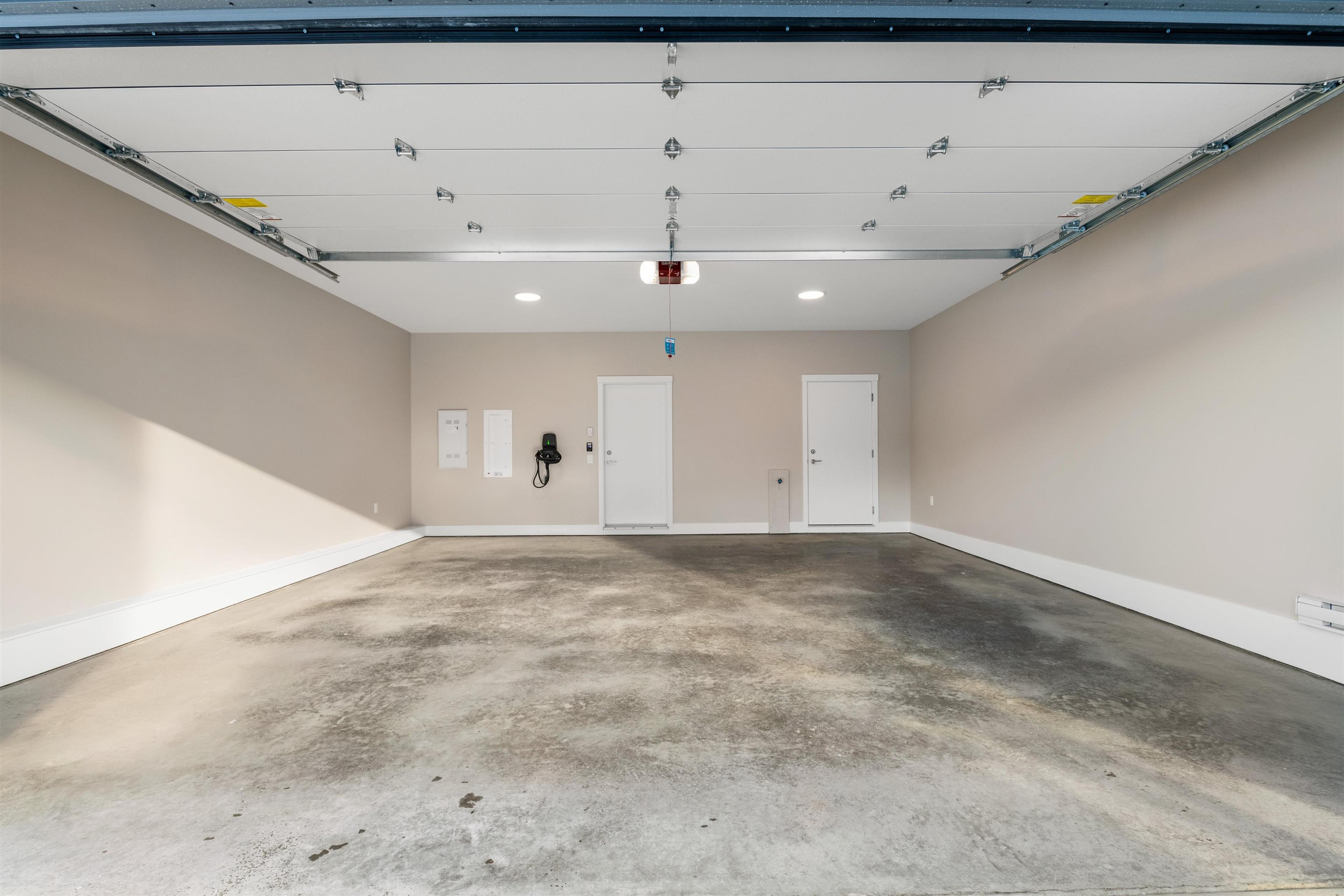 #29 4000 SUNSTONE WAY - 25