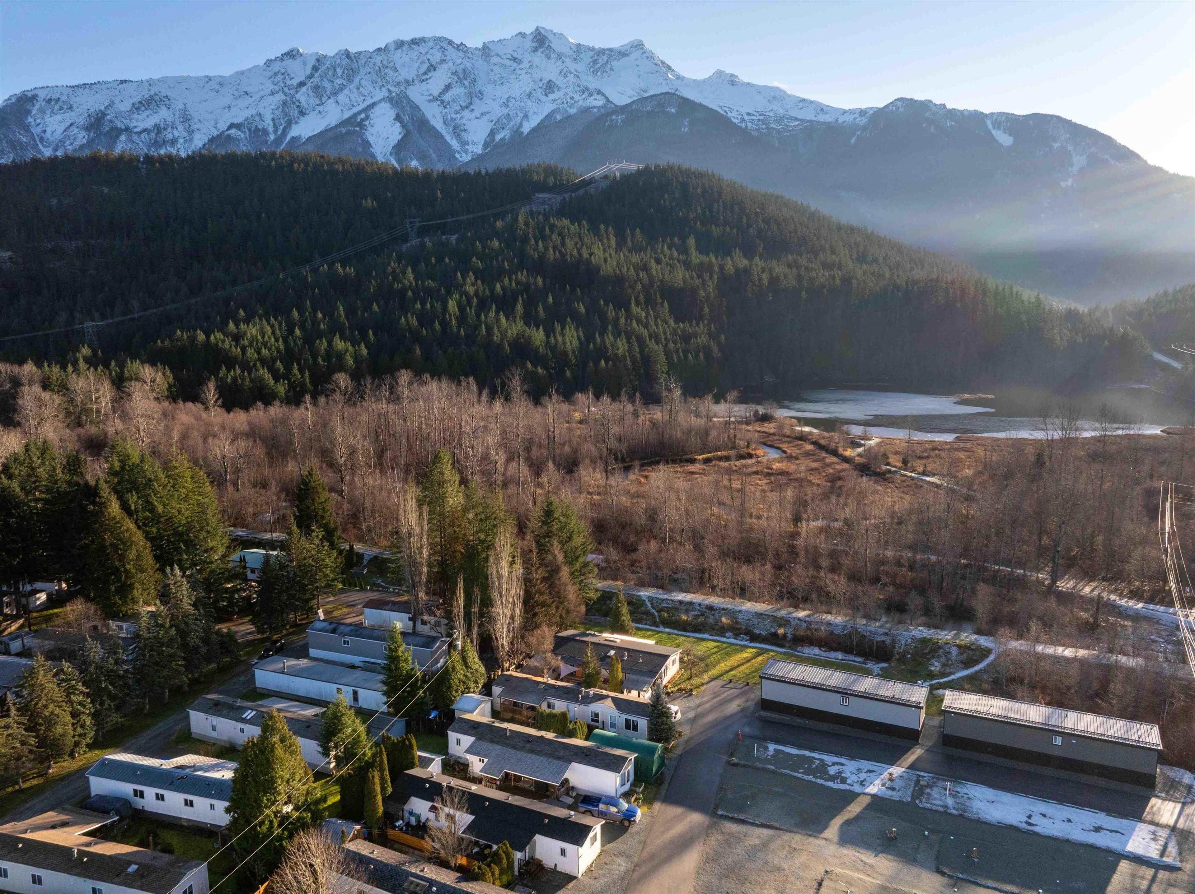 #60 7370 HIGHWAY 99 - 26