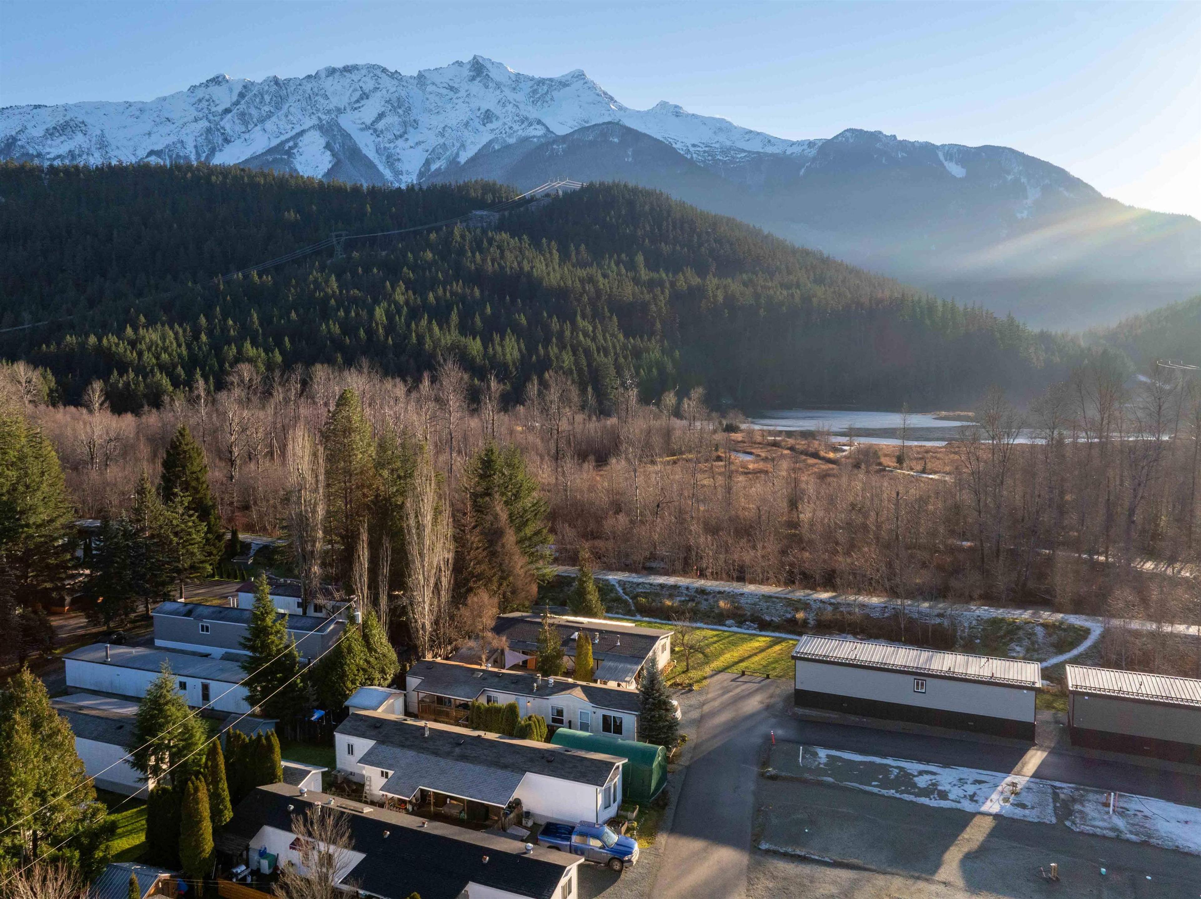 #60 7370 HIGHWAY 99 - 28