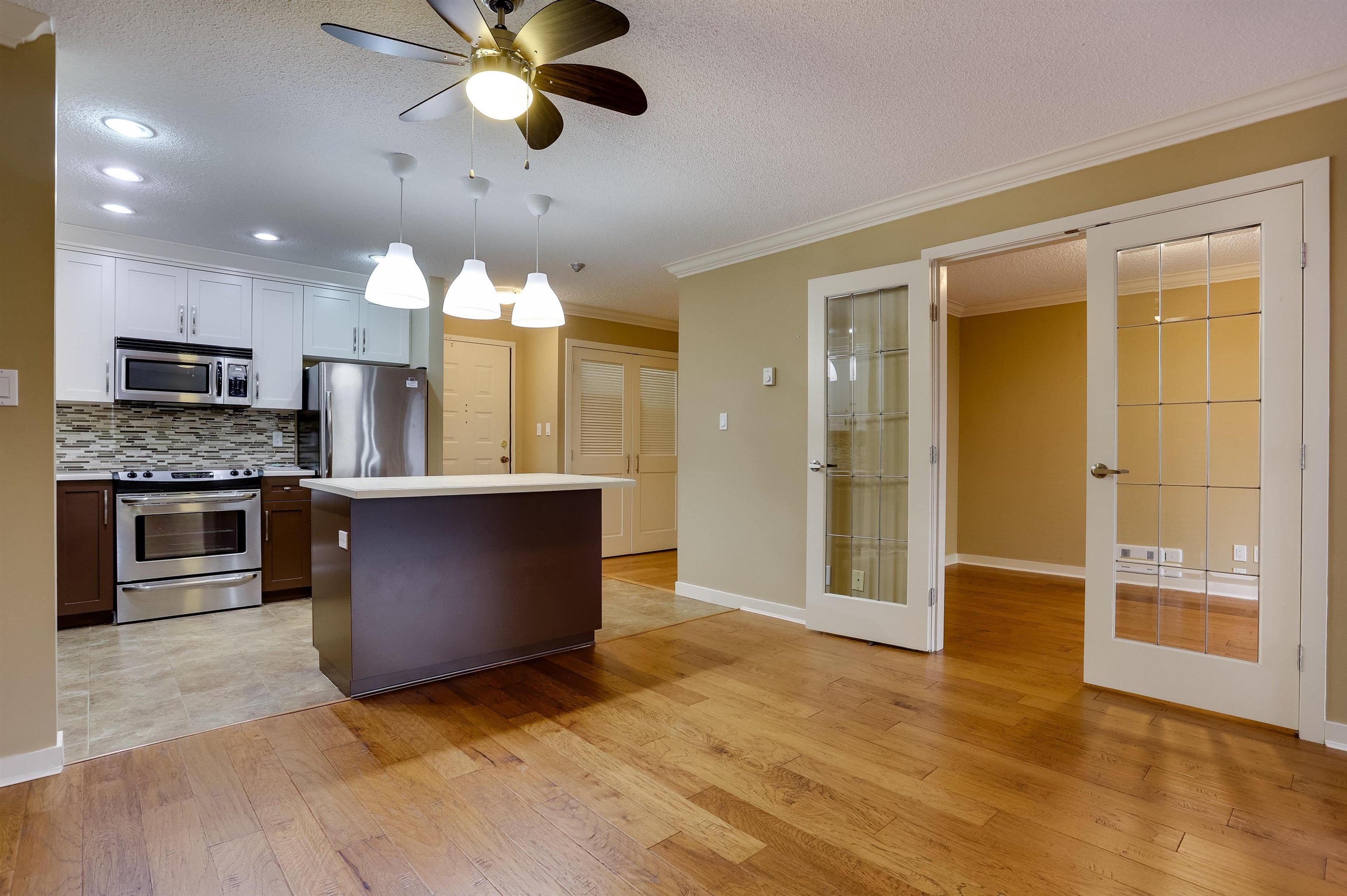 #208 1521 BLACKWOOD STREET - Image 9