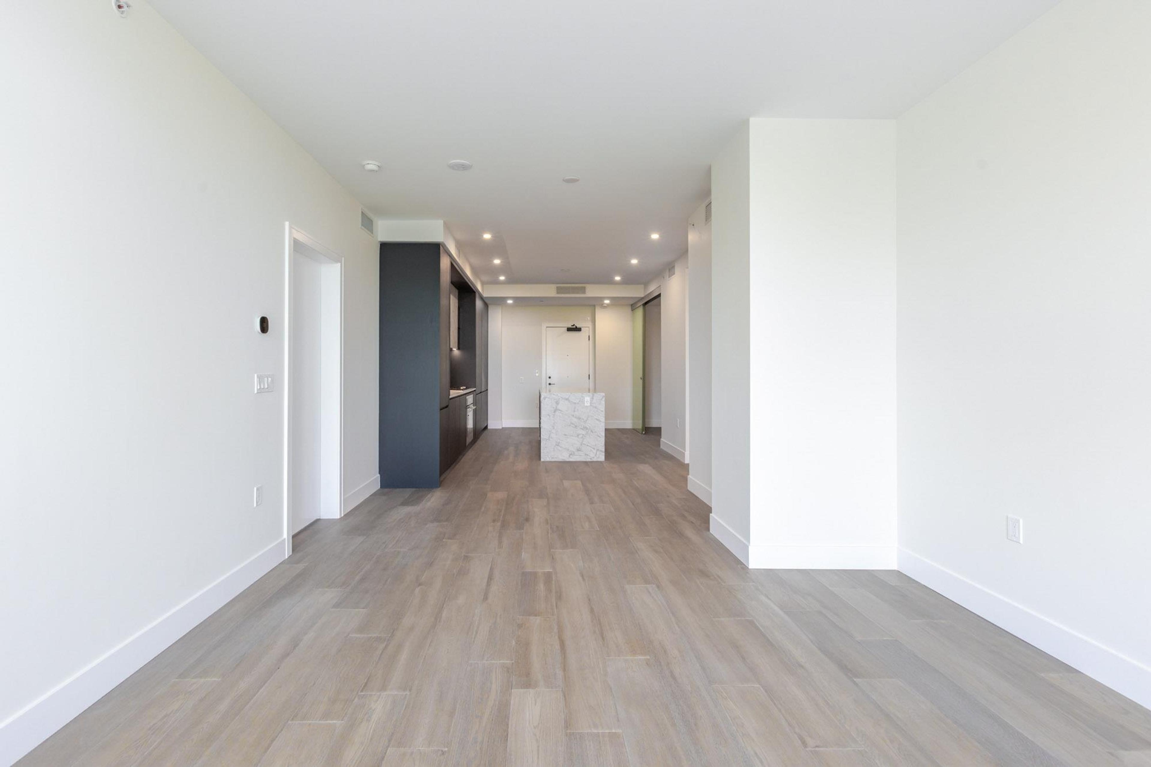 #314 1342 JOHNSTON ROAD - 15