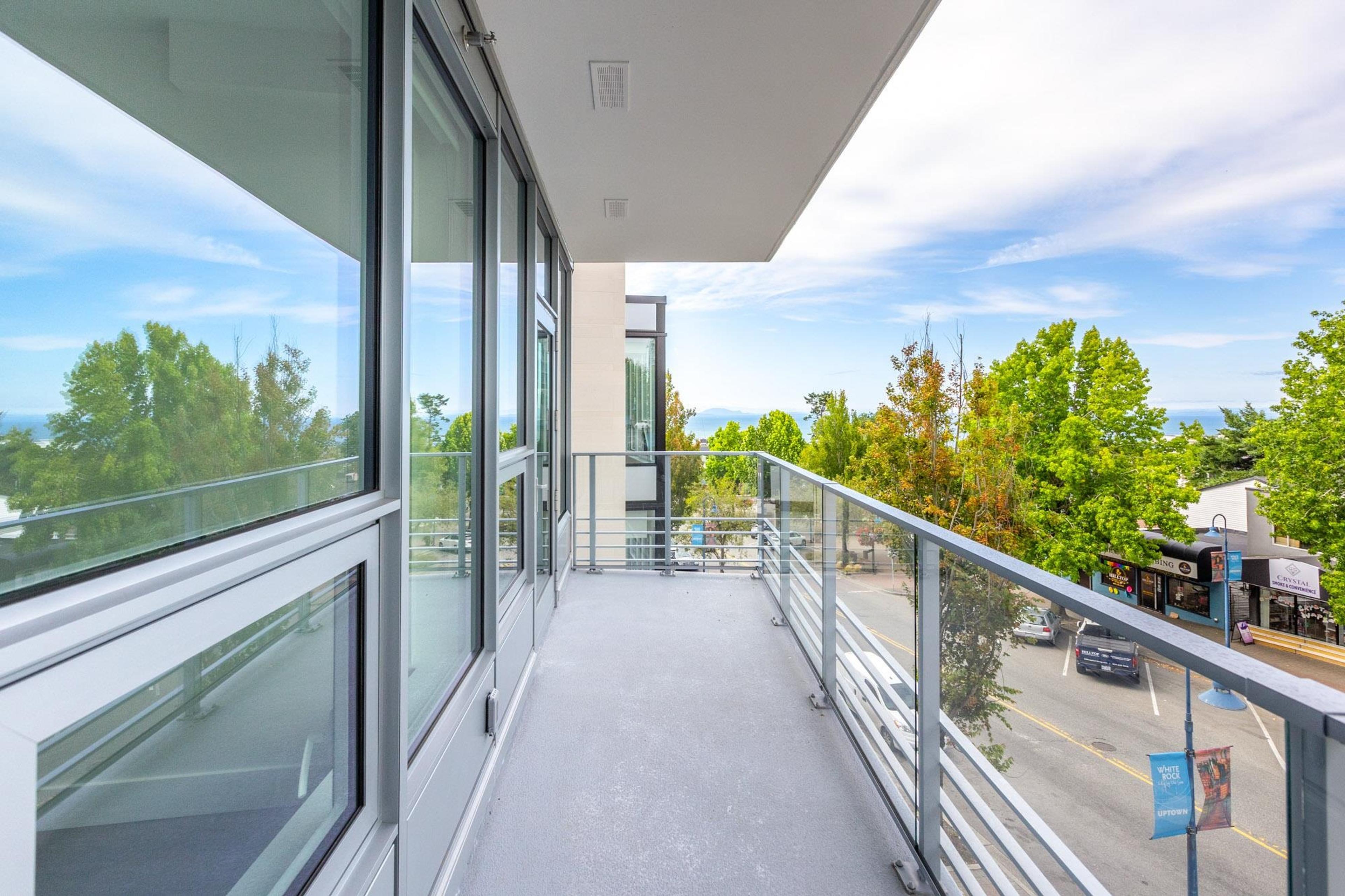 #314 1342 JOHNSTON ROAD - 25