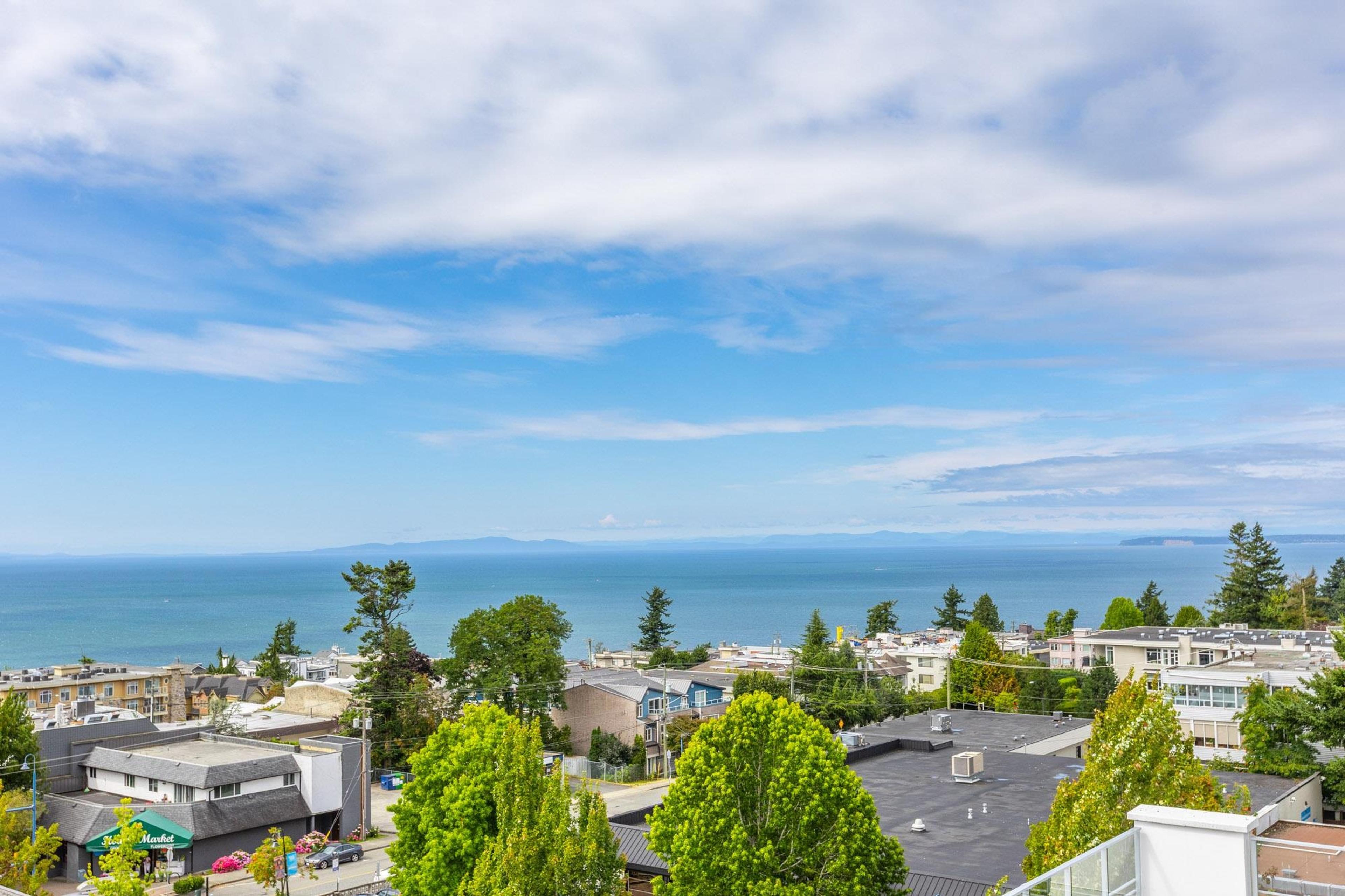 #314 1342 JOHNSTON ROAD - 37