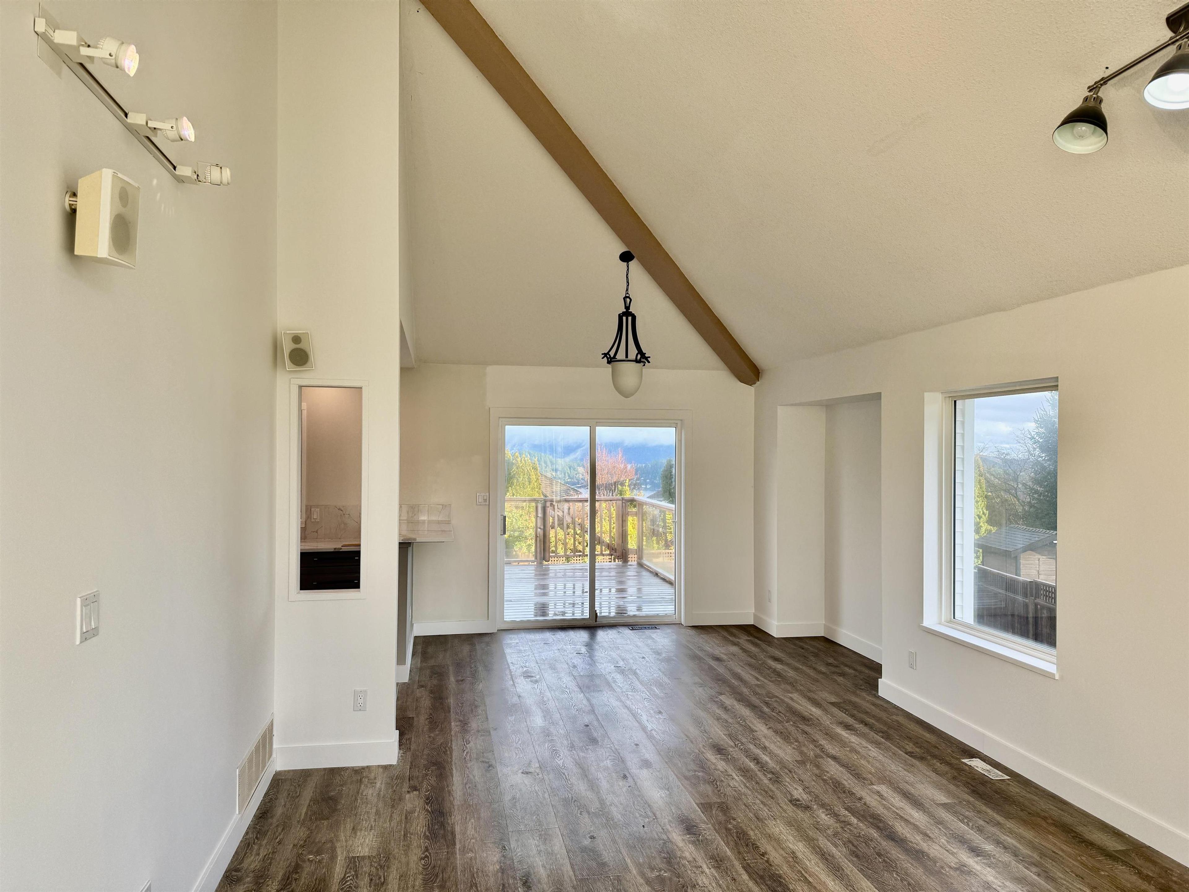 522 EAGLECREST DRIVE - 5