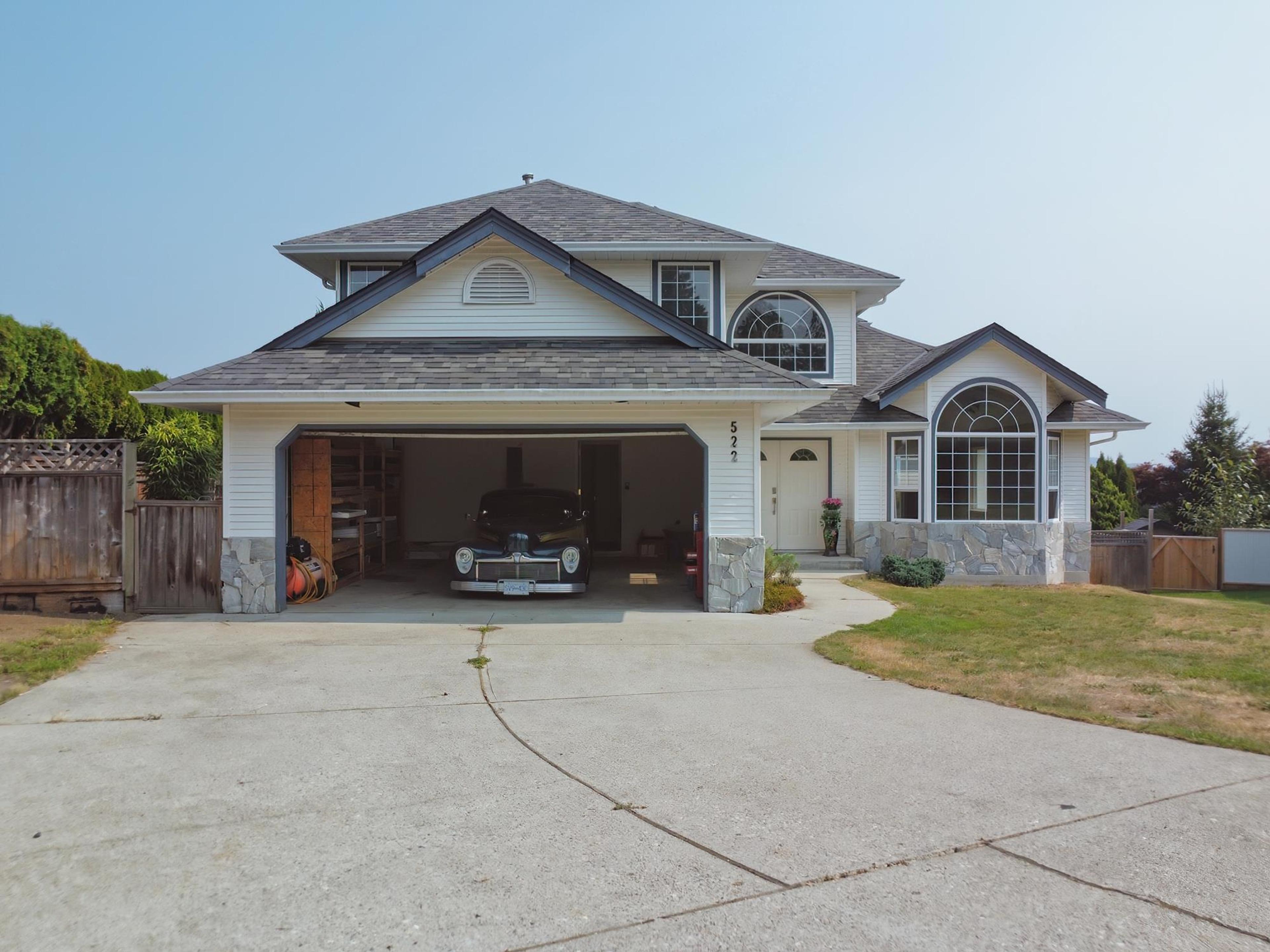 522 EAGLECREST DRIVE - 24