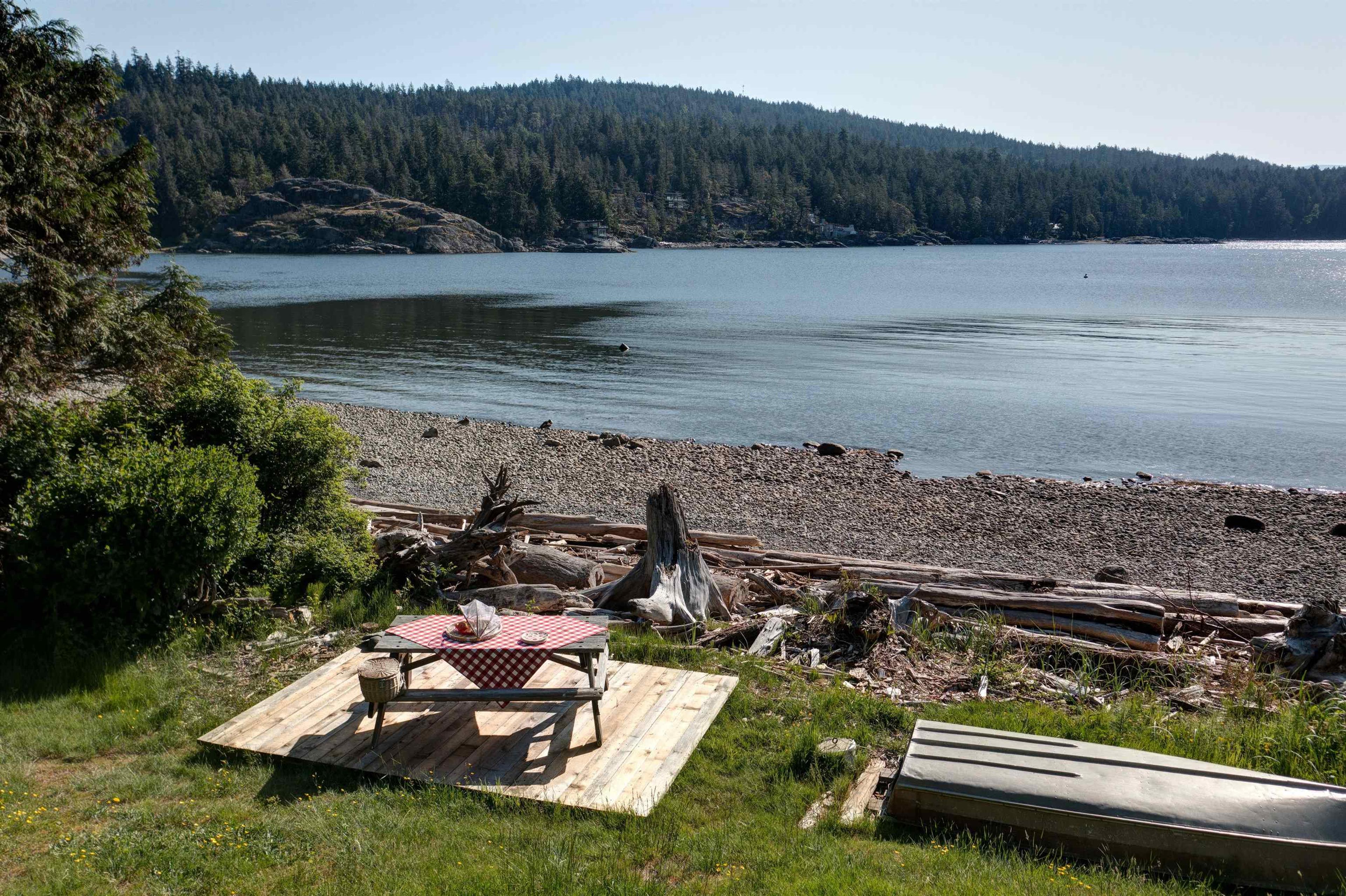 7659 REDROOFFS ROAD - 11