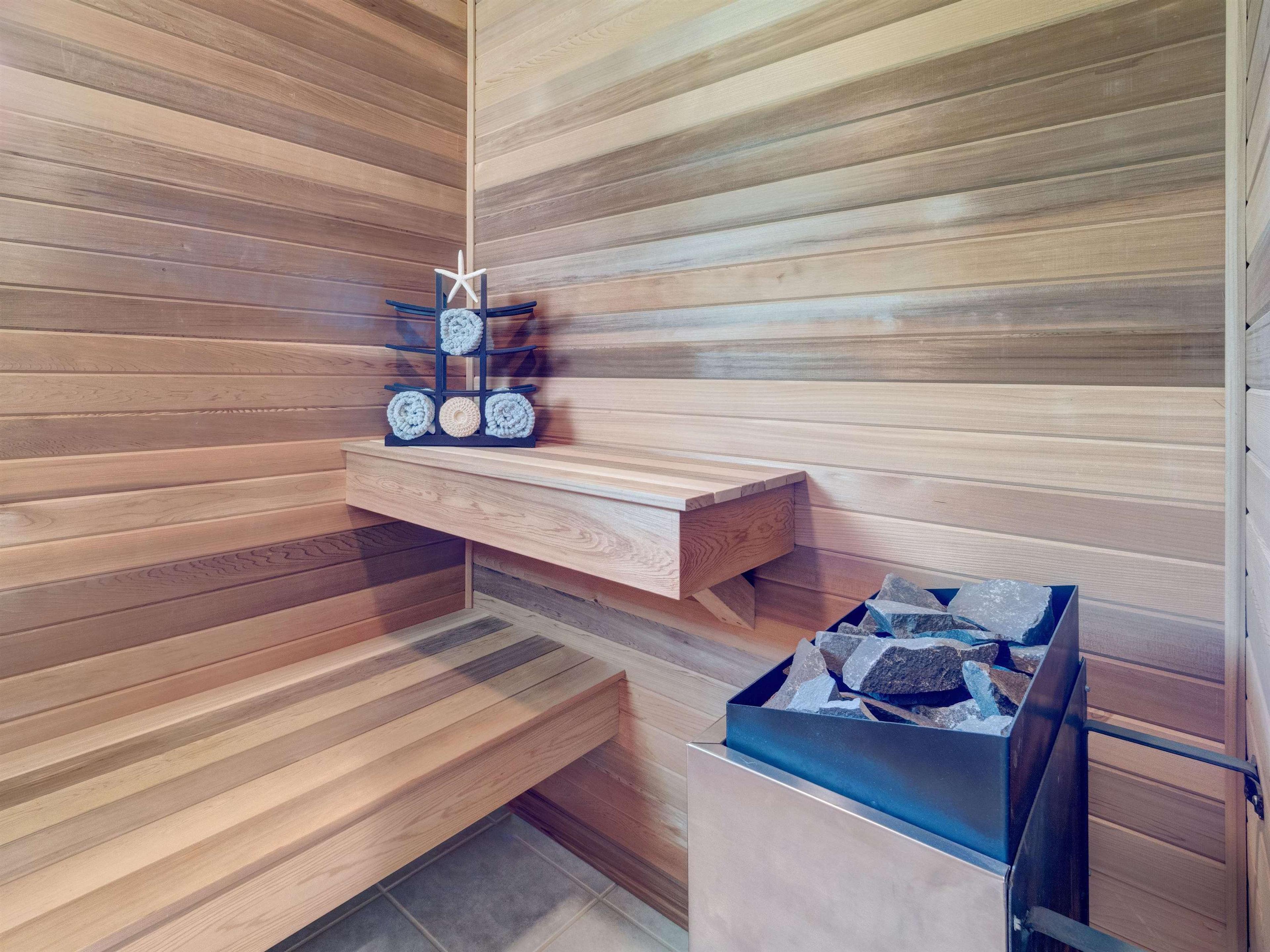 7659 REDROOFFS ROAD - 21