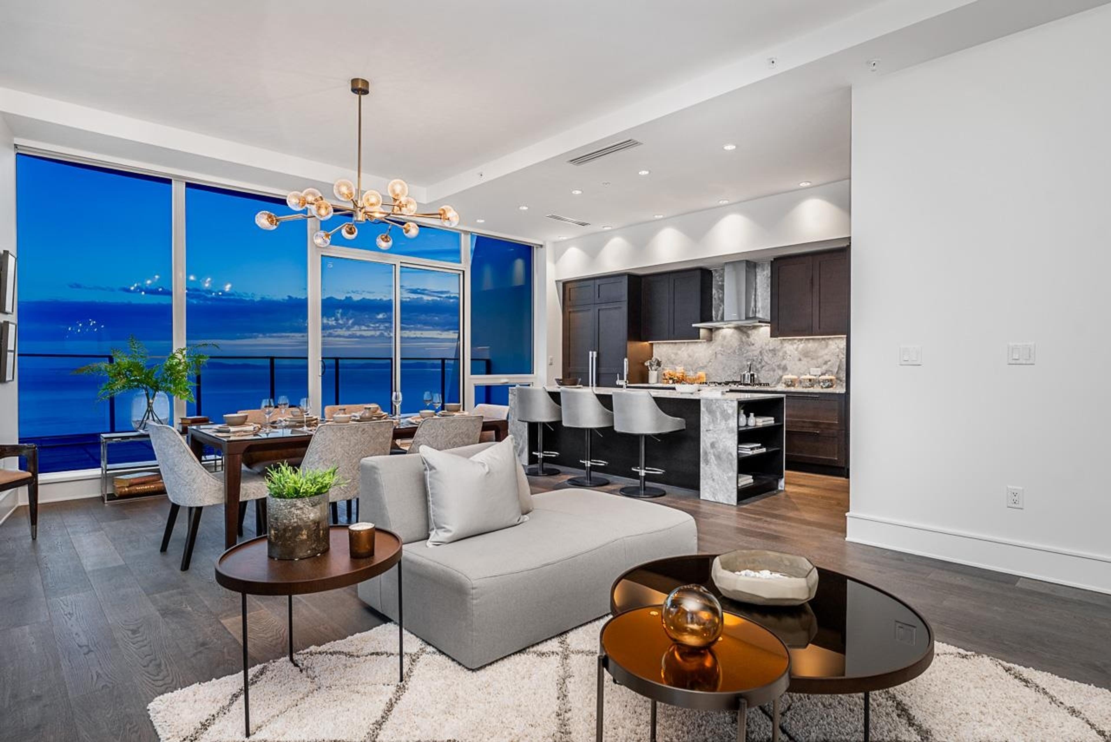 #PH 2 1501 FOSTER STREET - 7