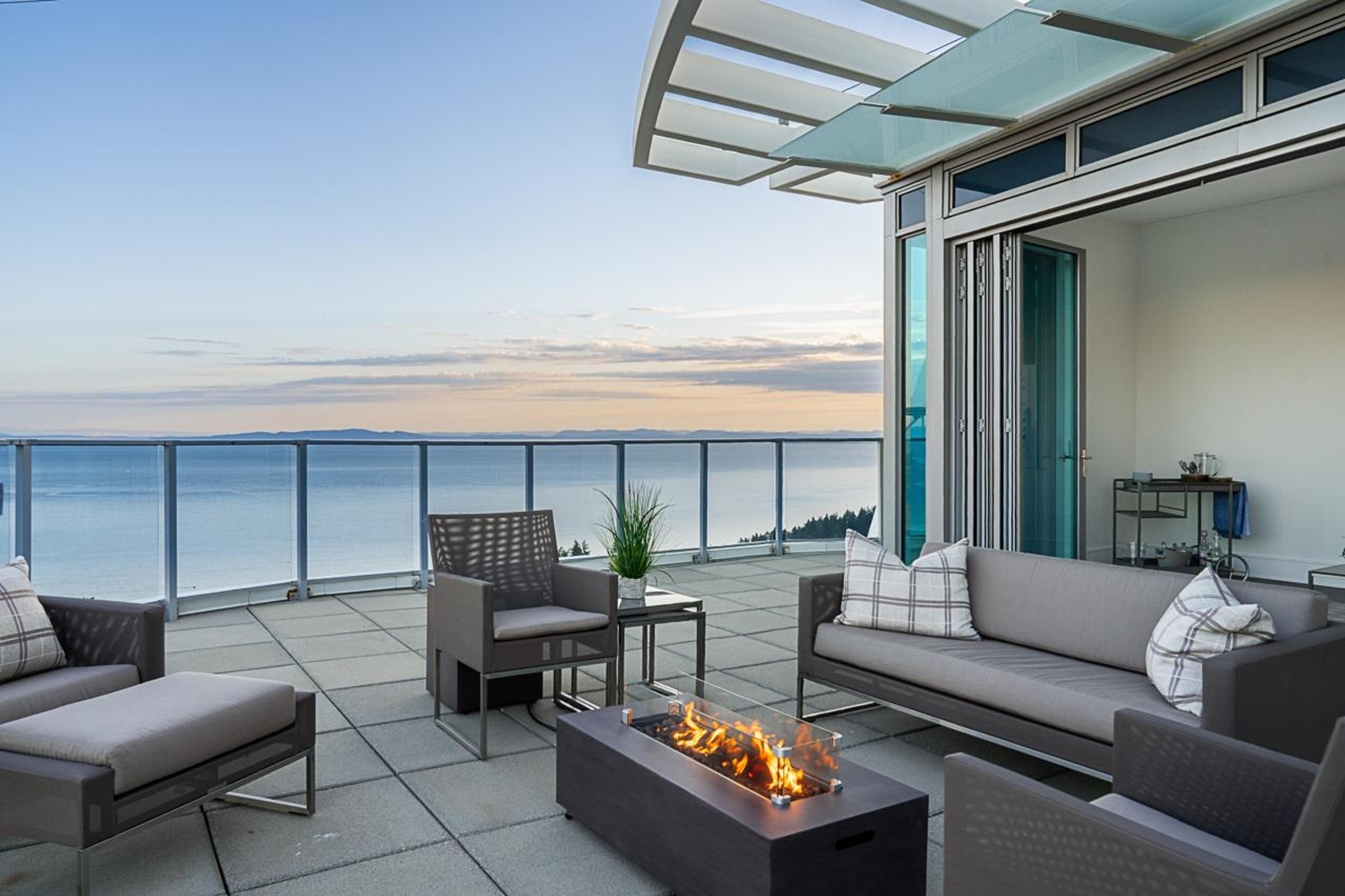 #PH 2 1501 FOSTER STREET - 32