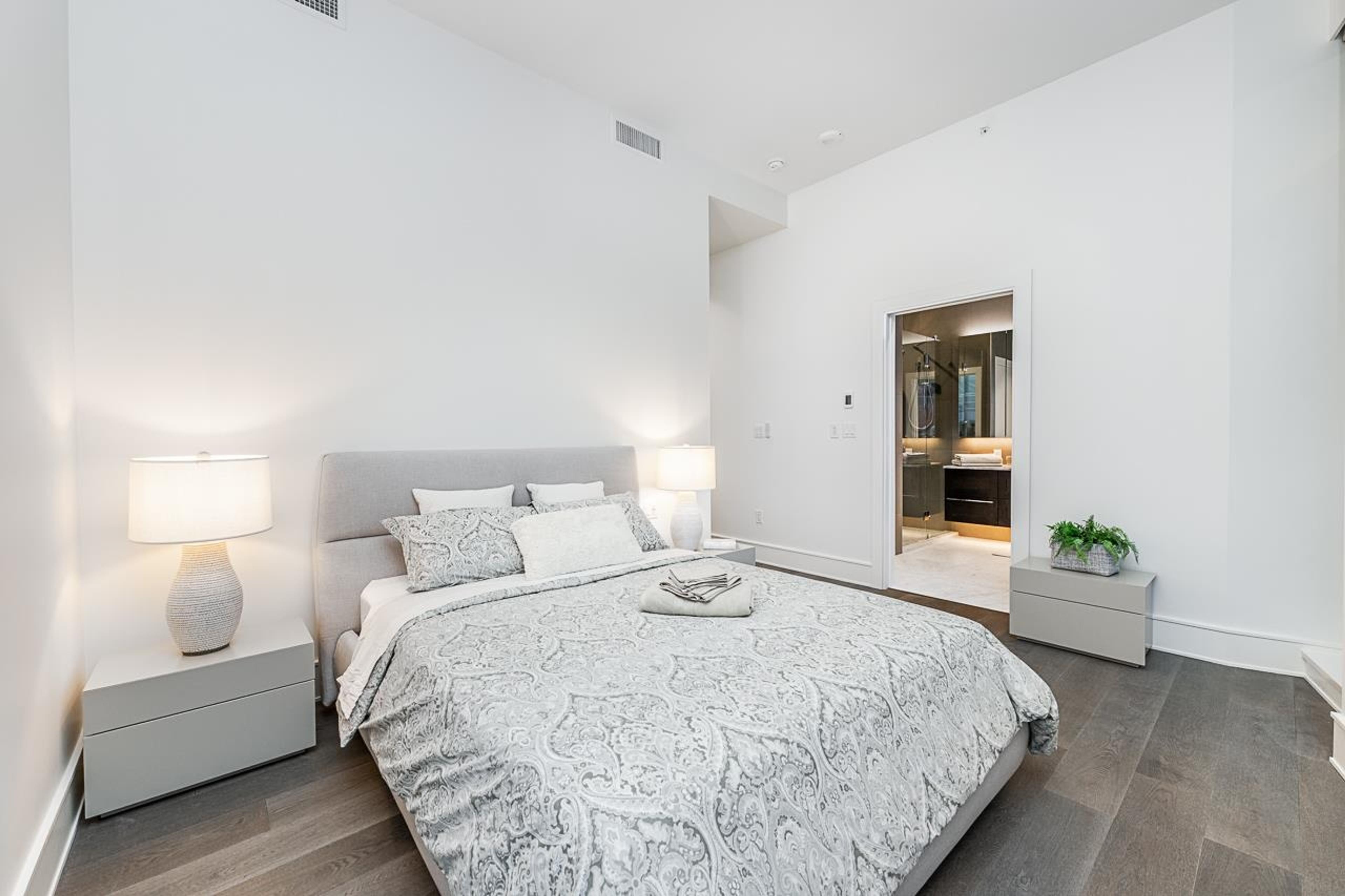 #PH 2 1501 FOSTER STREET - 24