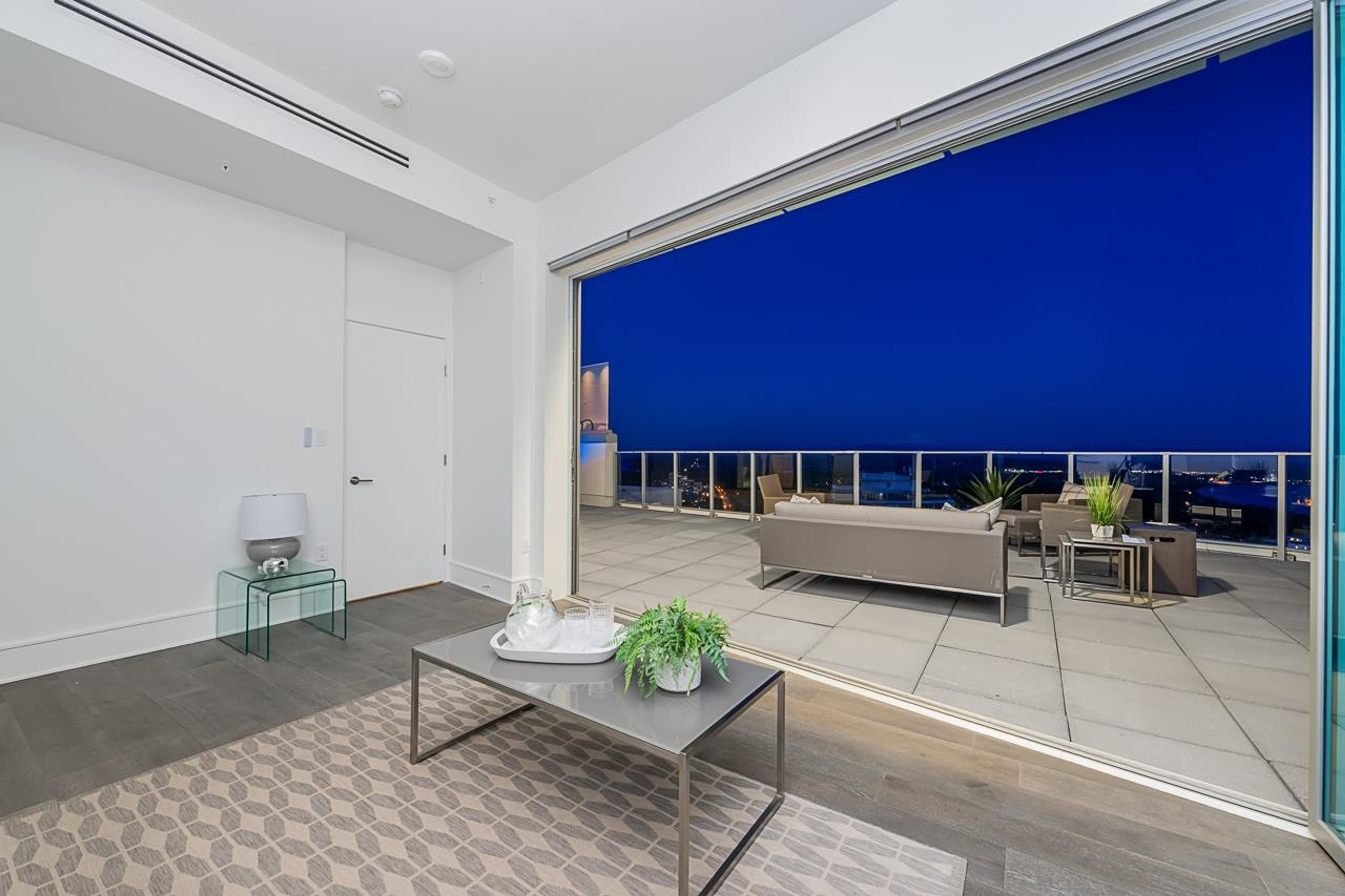 #PH 2 1501 FOSTER STREET - 38