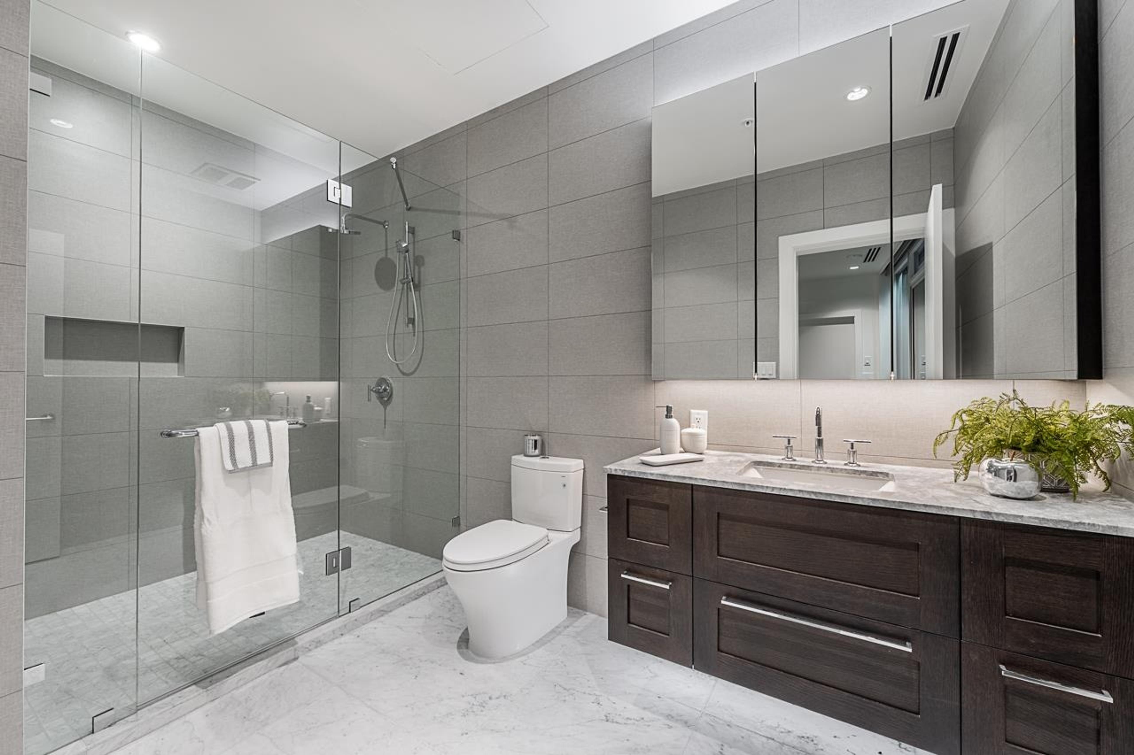 #PH 2 1501 FOSTER STREET - 37