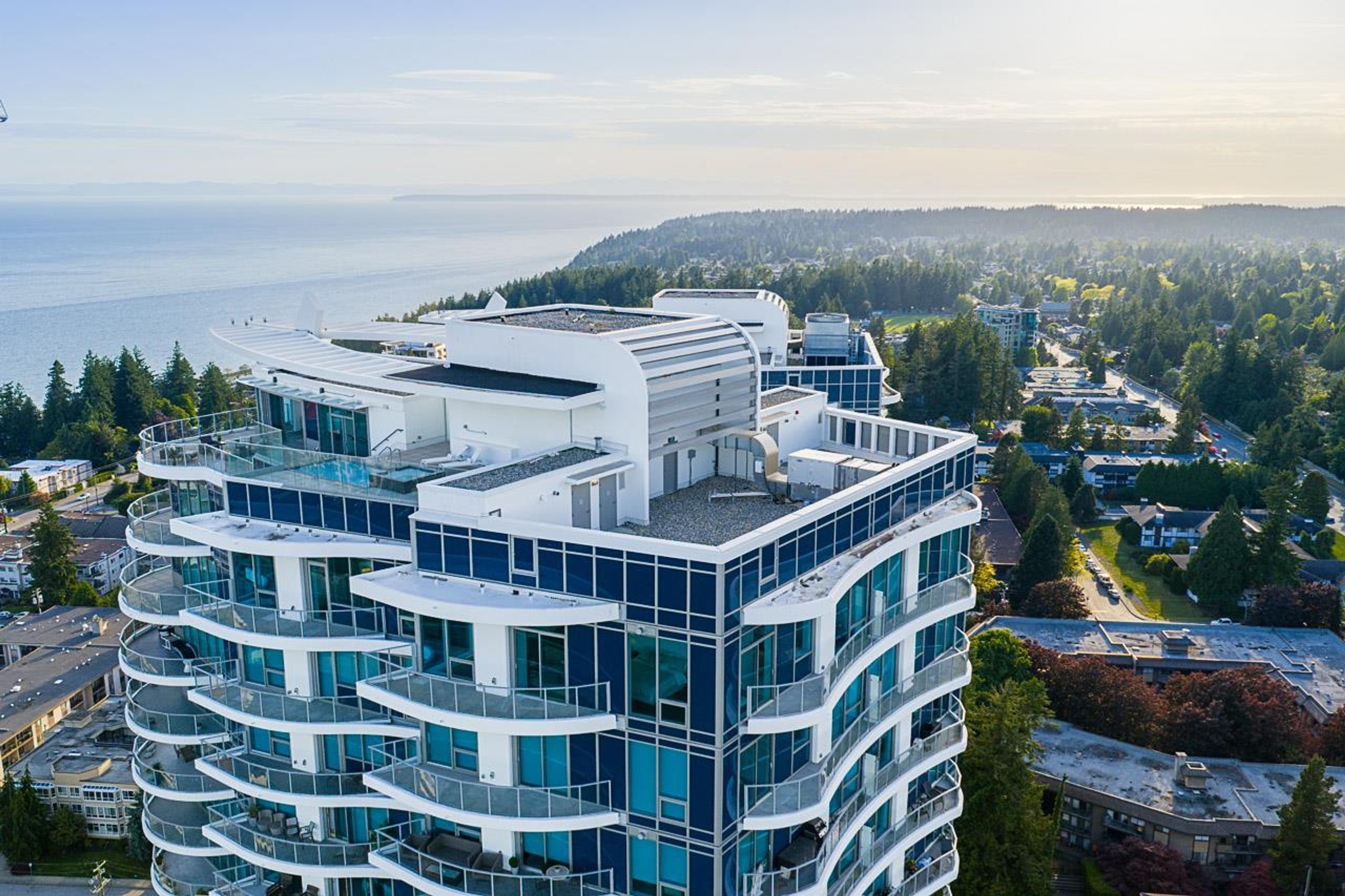 #PH 2 1501 FOSTER STREET - 4