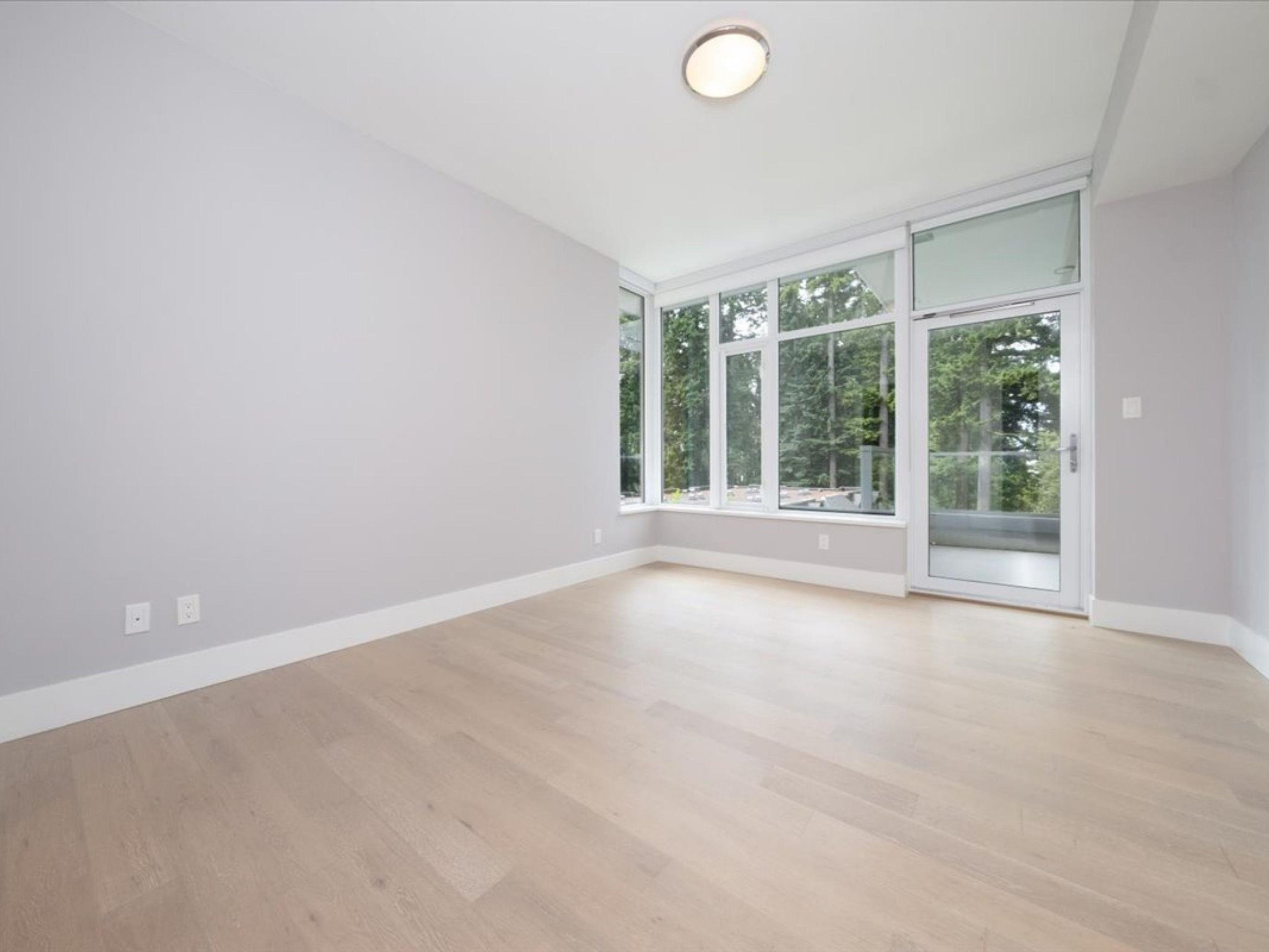 #305 1501 VIDAL STREET - 13