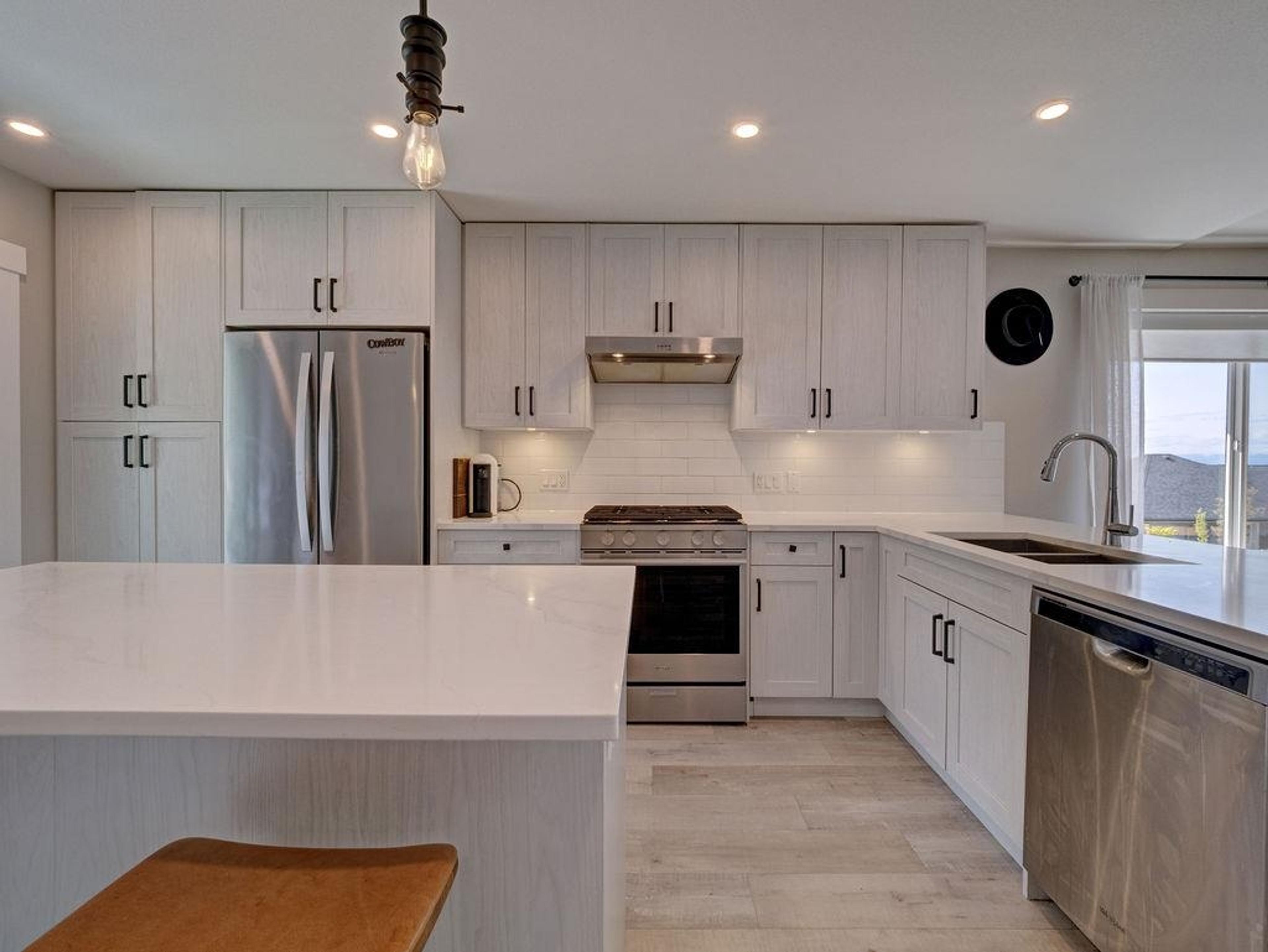 6078 KINGBIRD AVENUE - 17