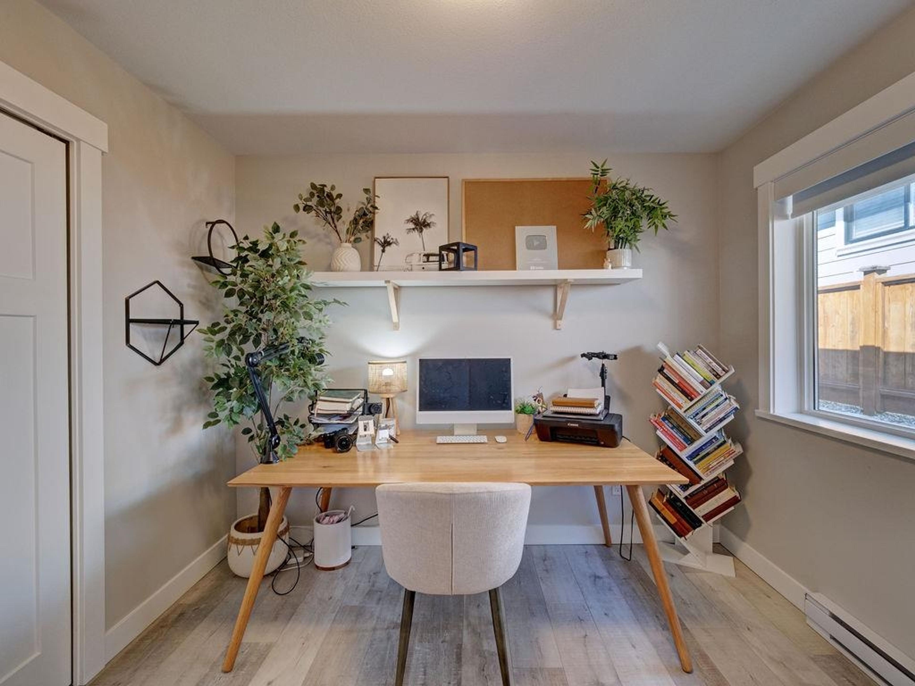 6078 KINGBIRD AVENUE - 28