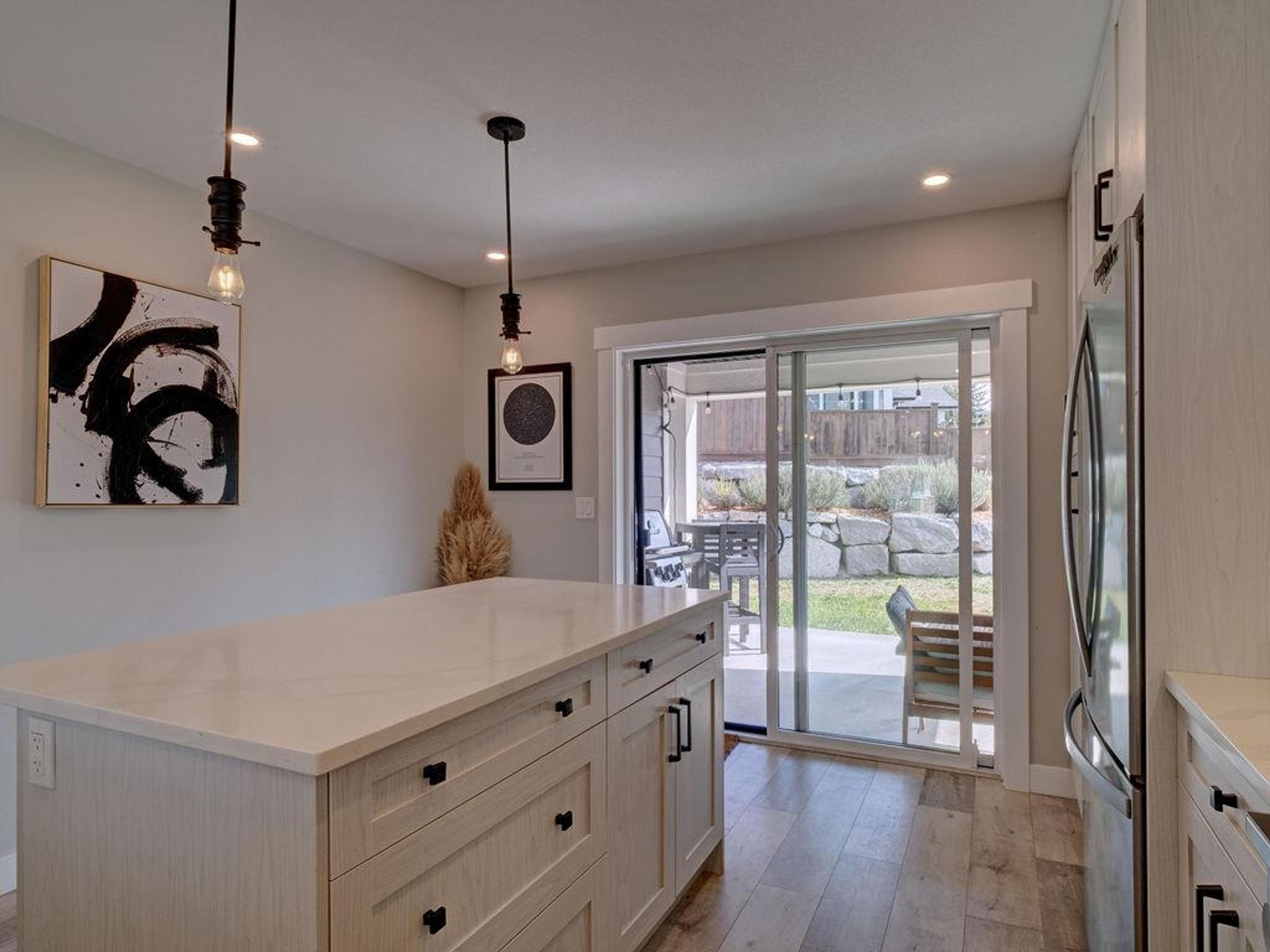 6078 KINGBIRD AVENUE - 19