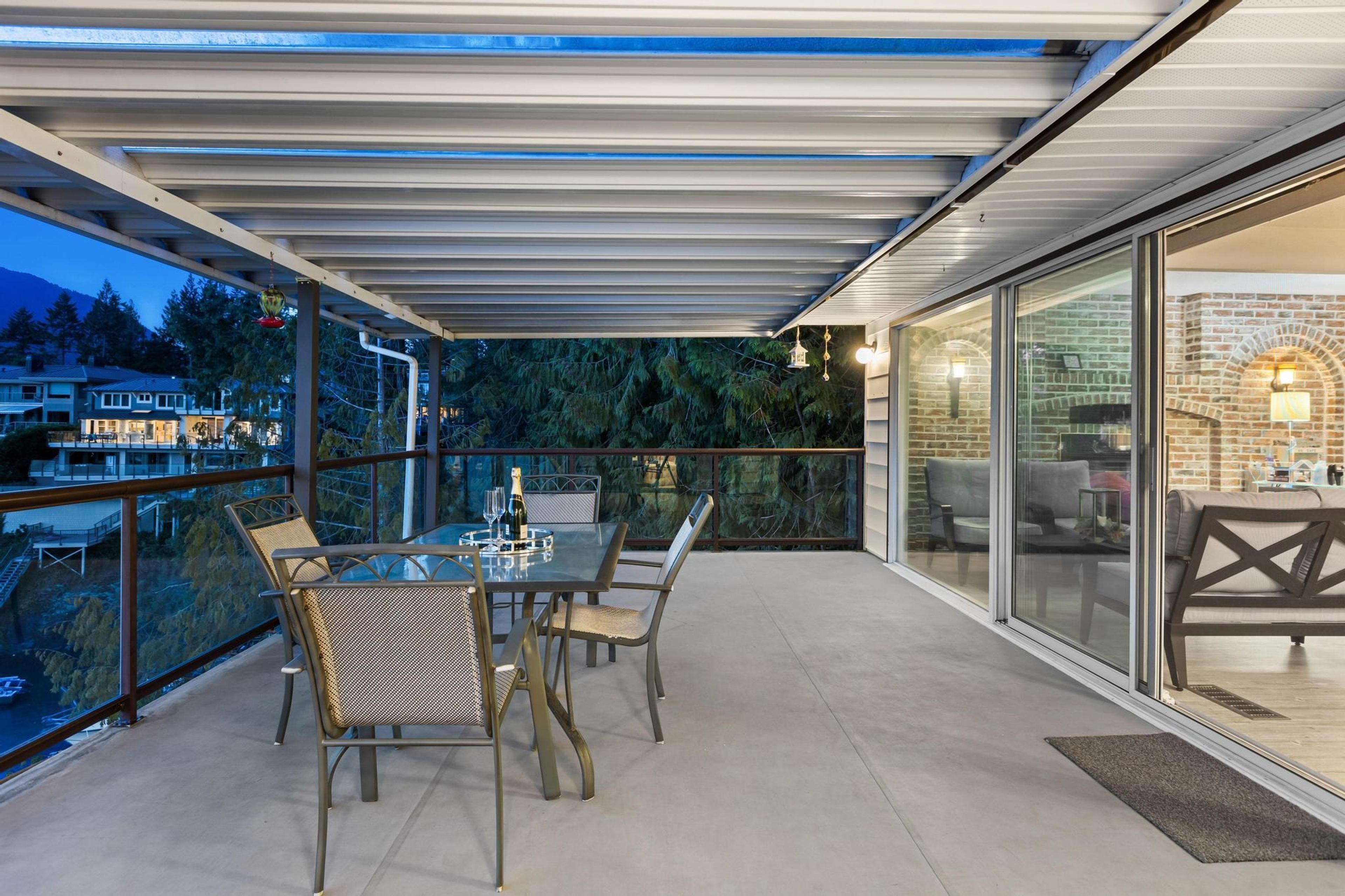 4995 ROBSON ROAD - 13