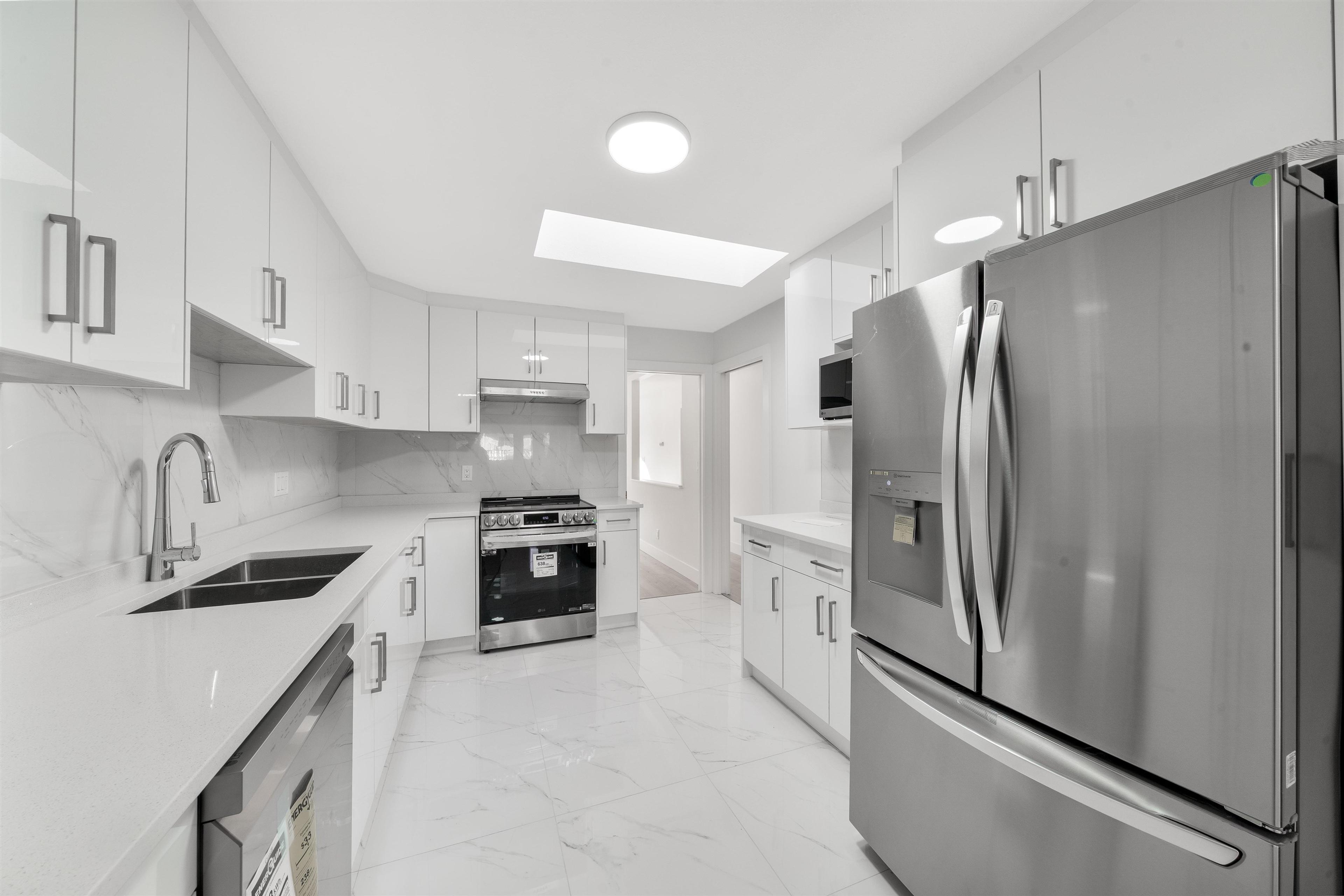 5811 SPROTT STREET - Image 1