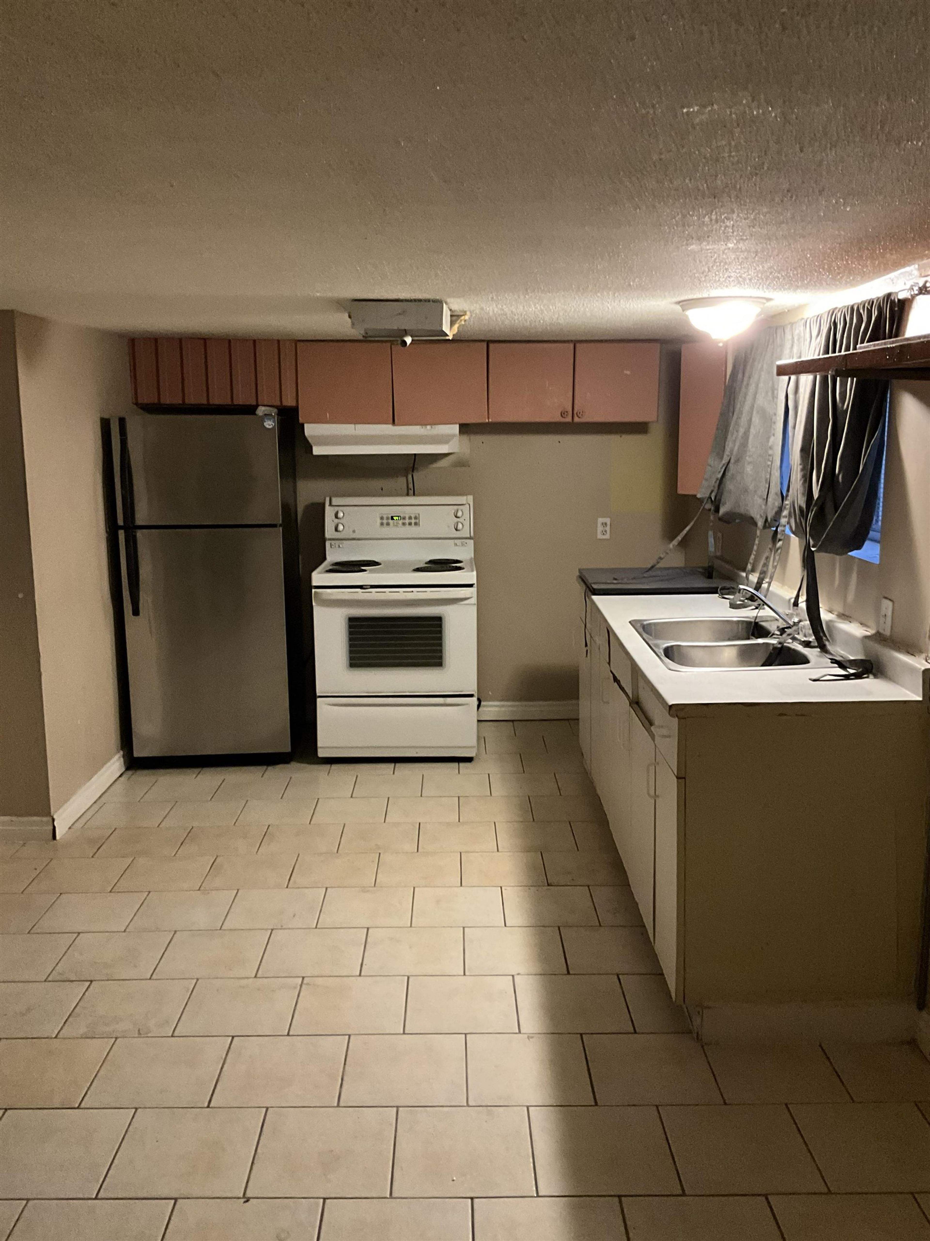 9229 10TH AVENUE - Image 12