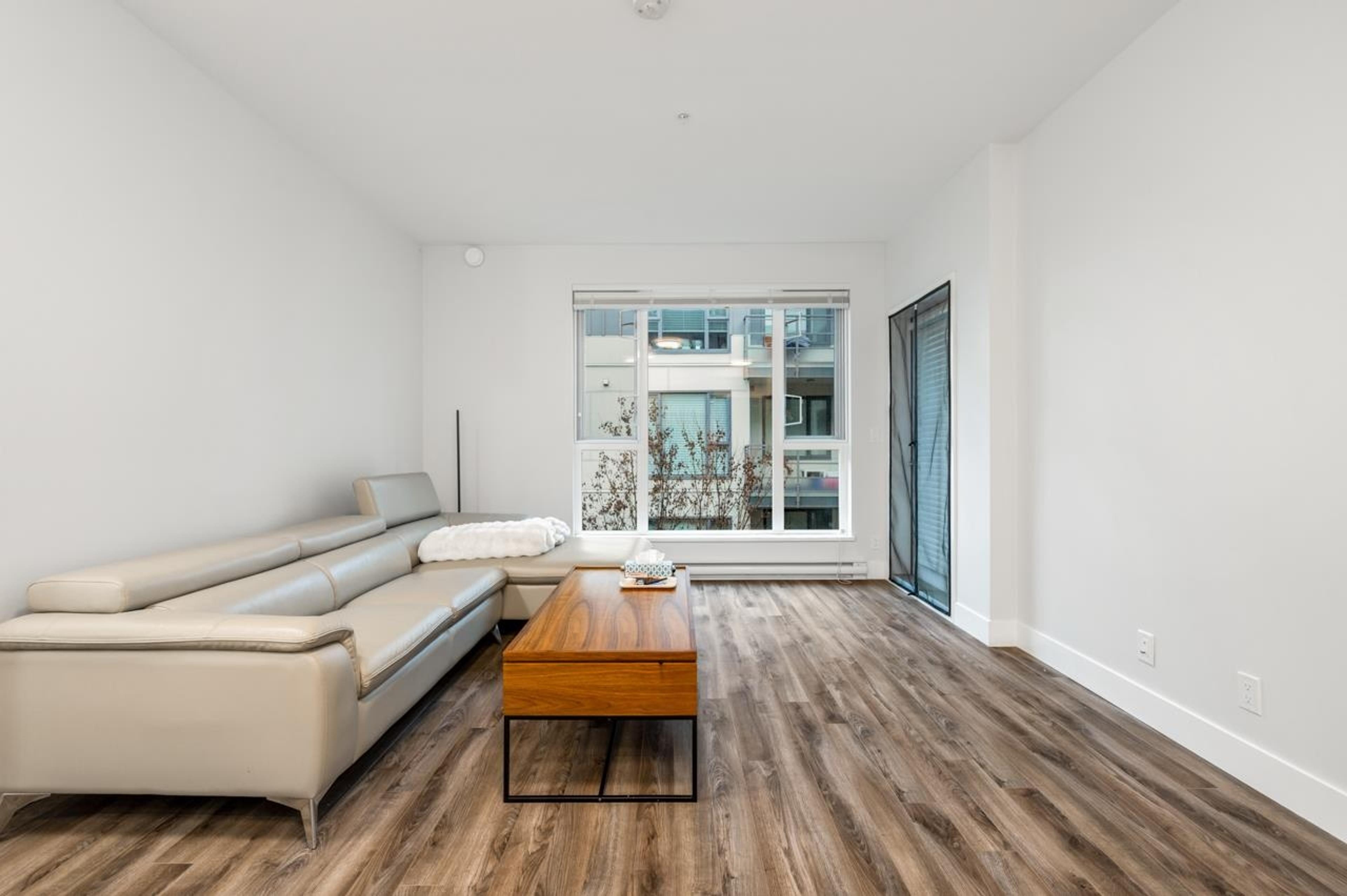 #309 5355 LANE STREET - Image 2