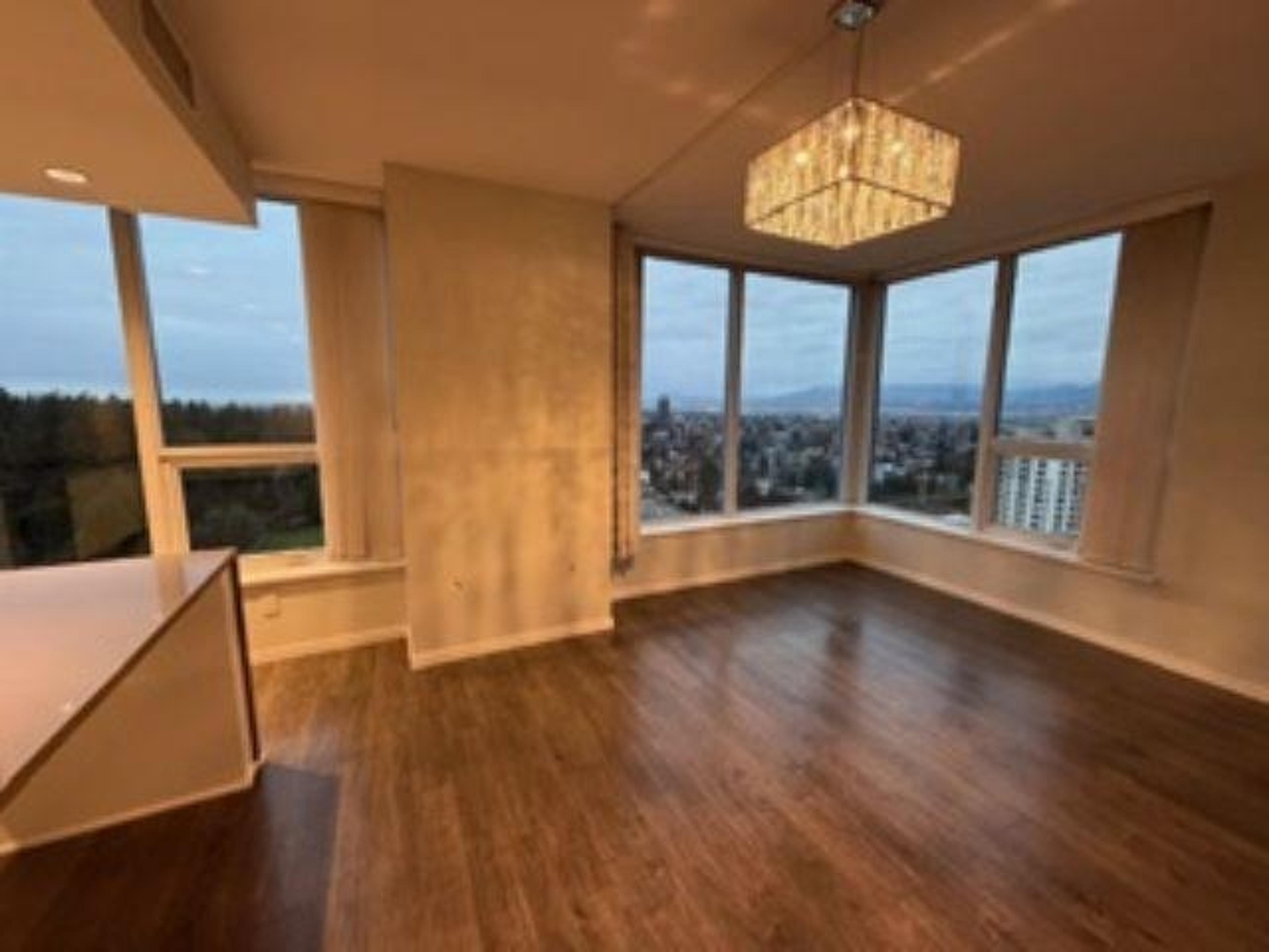 #2307 5883 BARKER AVENUE - Image 3