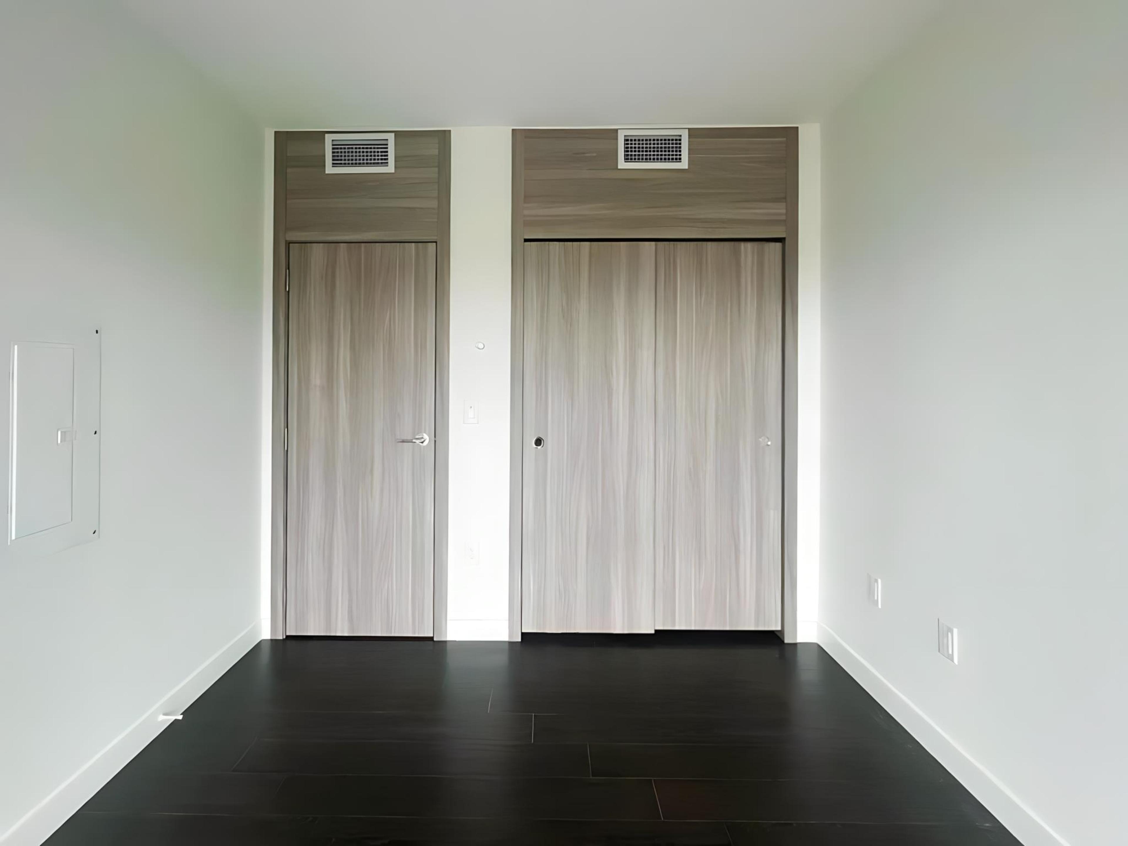 #1107 4890 LOUGHEED HIGHWAY - Image 5