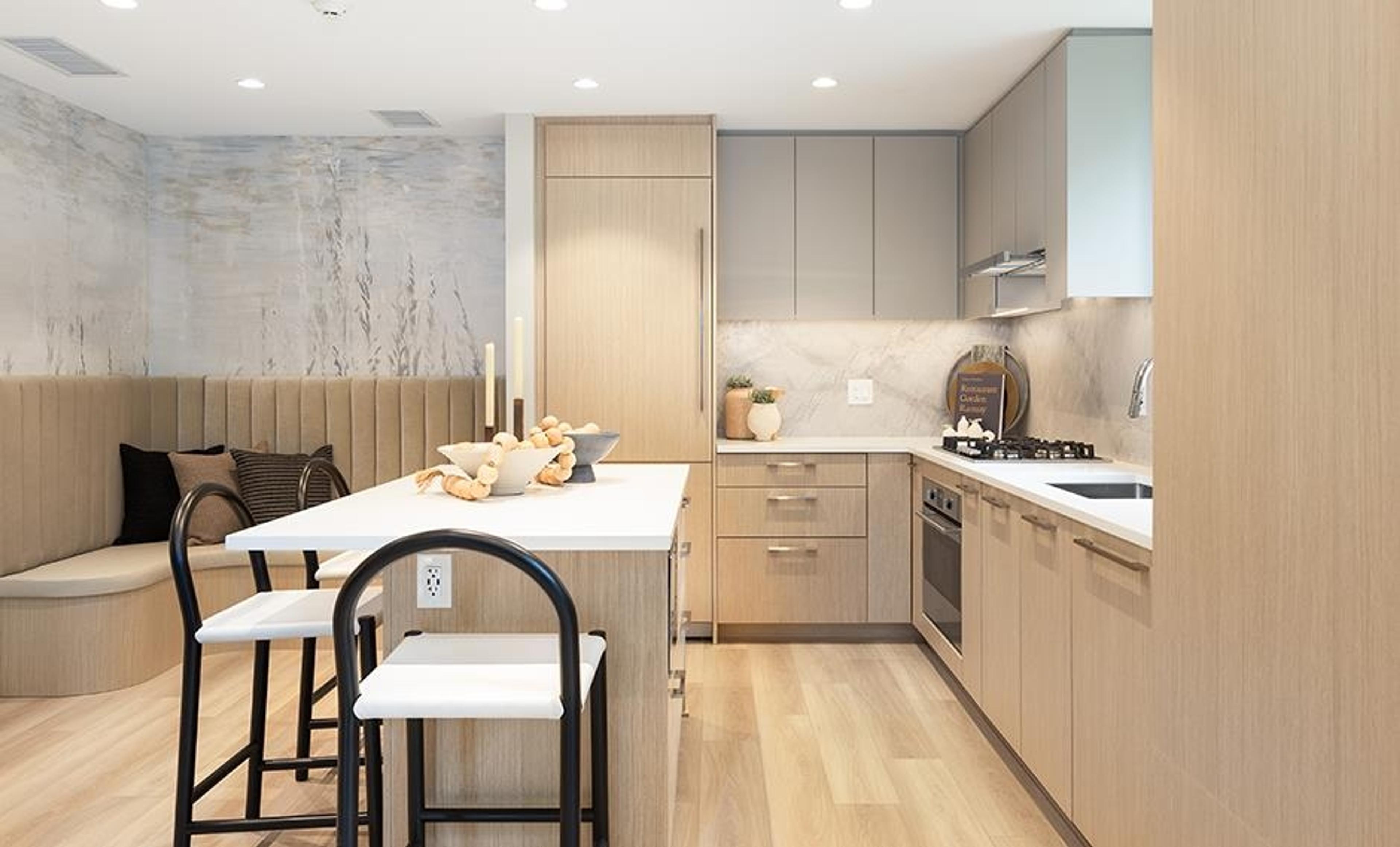 #1305 5860 OLIVE AVENUE - Image 1