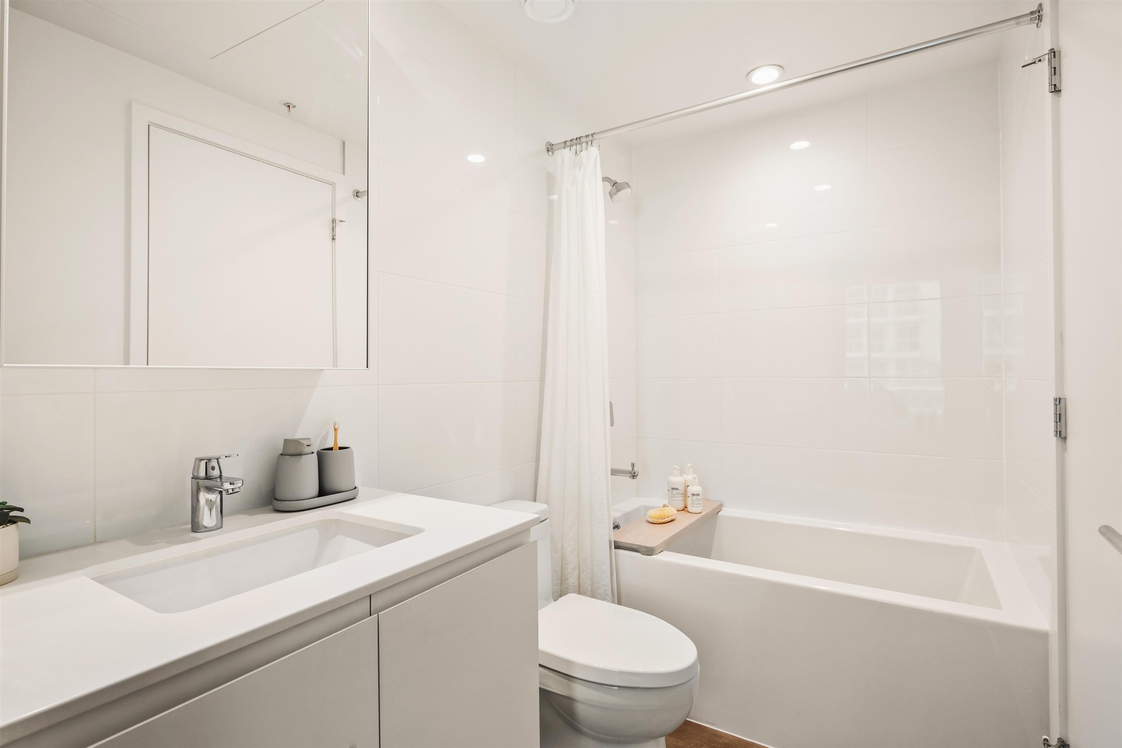 #2405 3888 EVERGREEN PLACE - Image 6