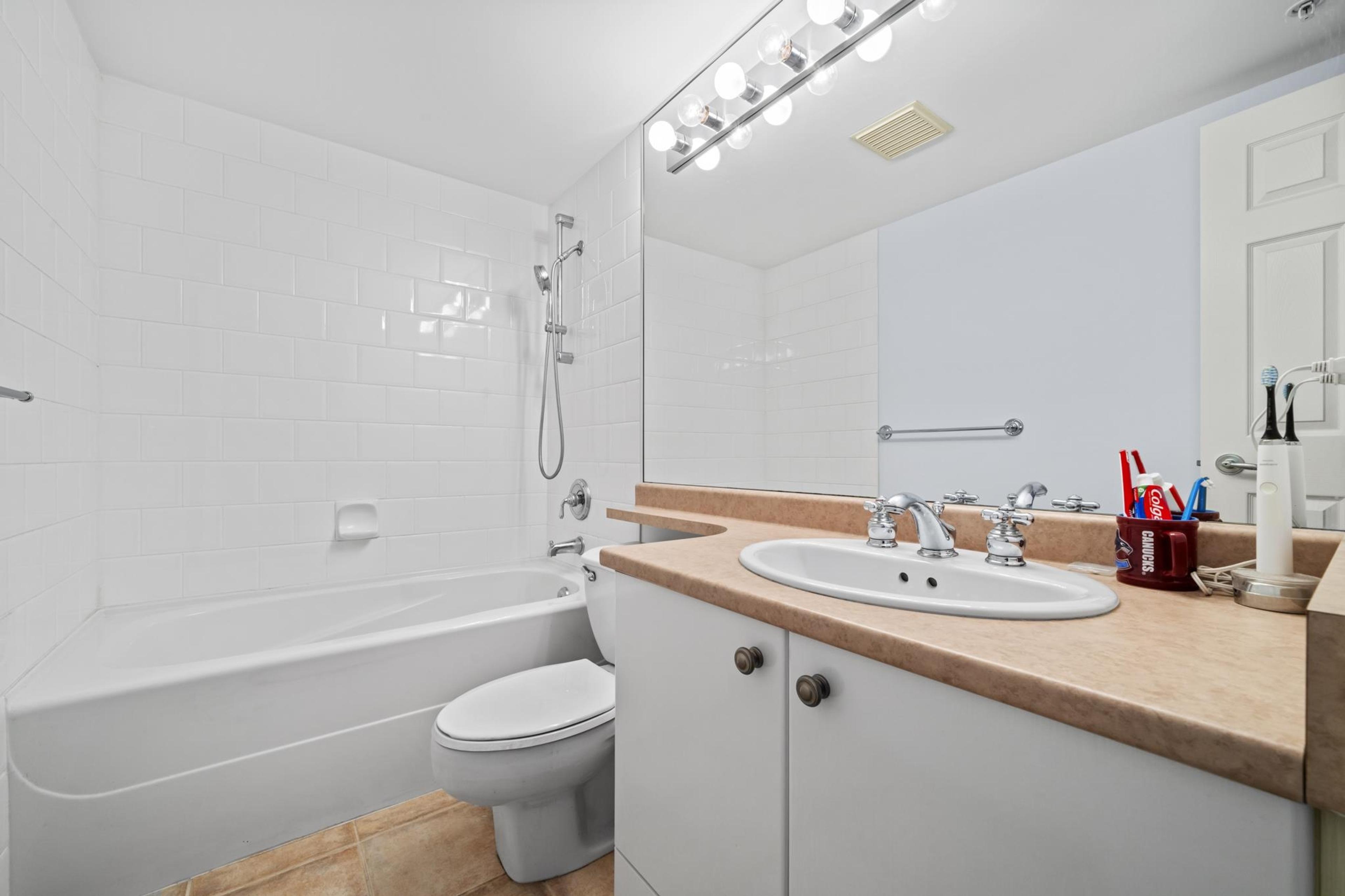 #1001 4567 HAZEL STREET - Image 14