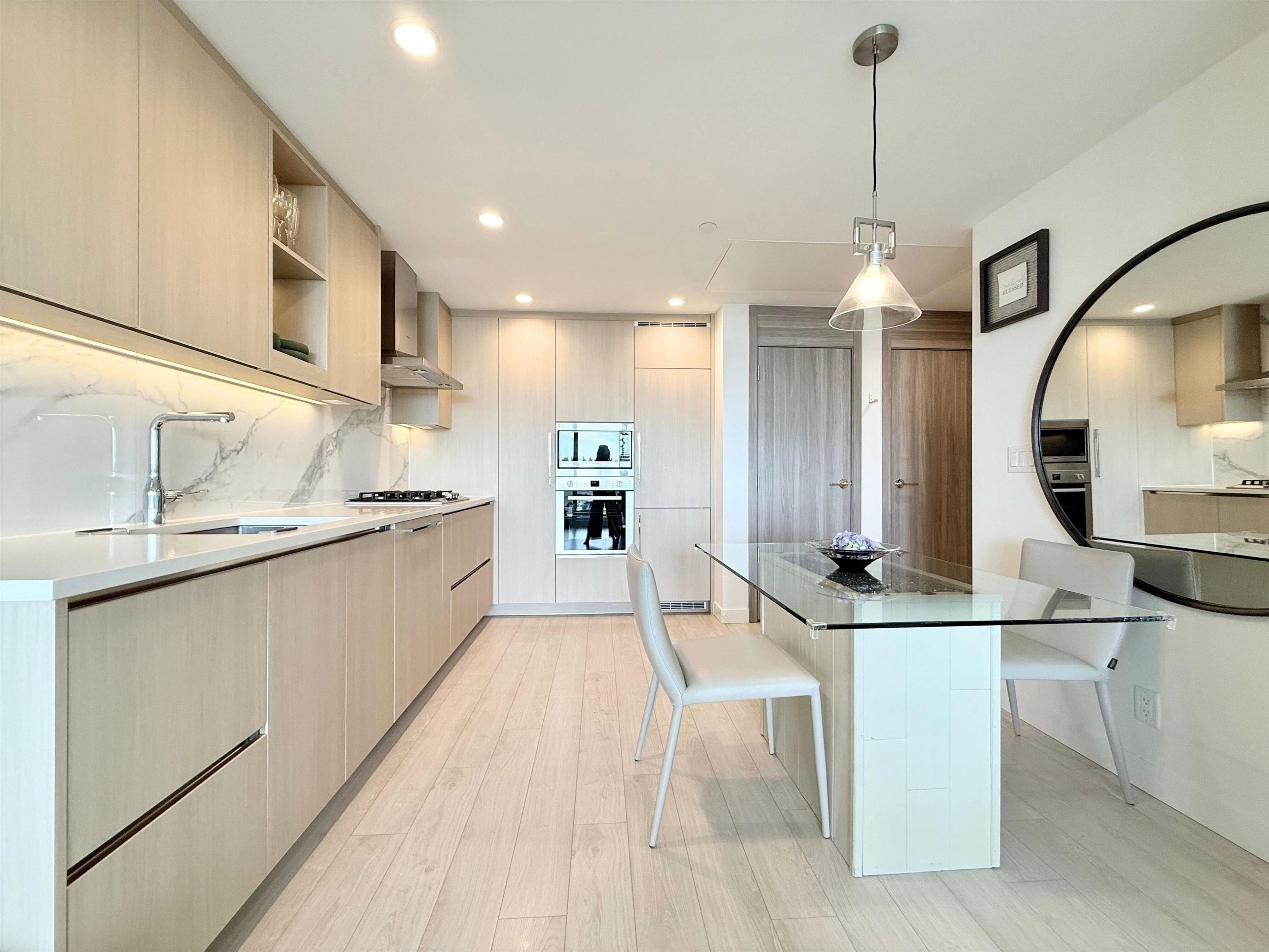 #610 4890 LOUGHEED HIGHWAY - Image 11