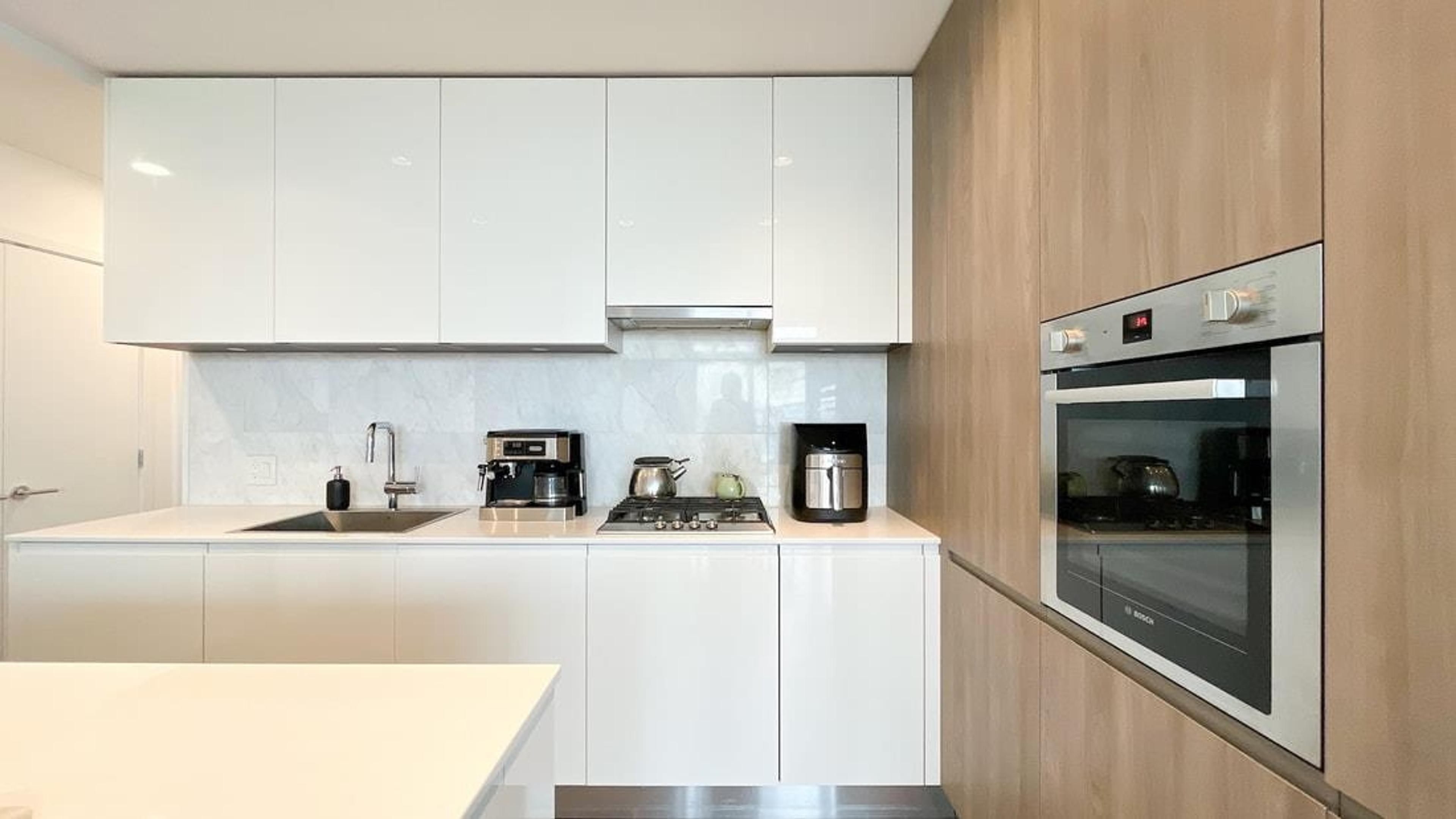 #4911 4650 BRENTWOOD BOULEVARD - Image 7