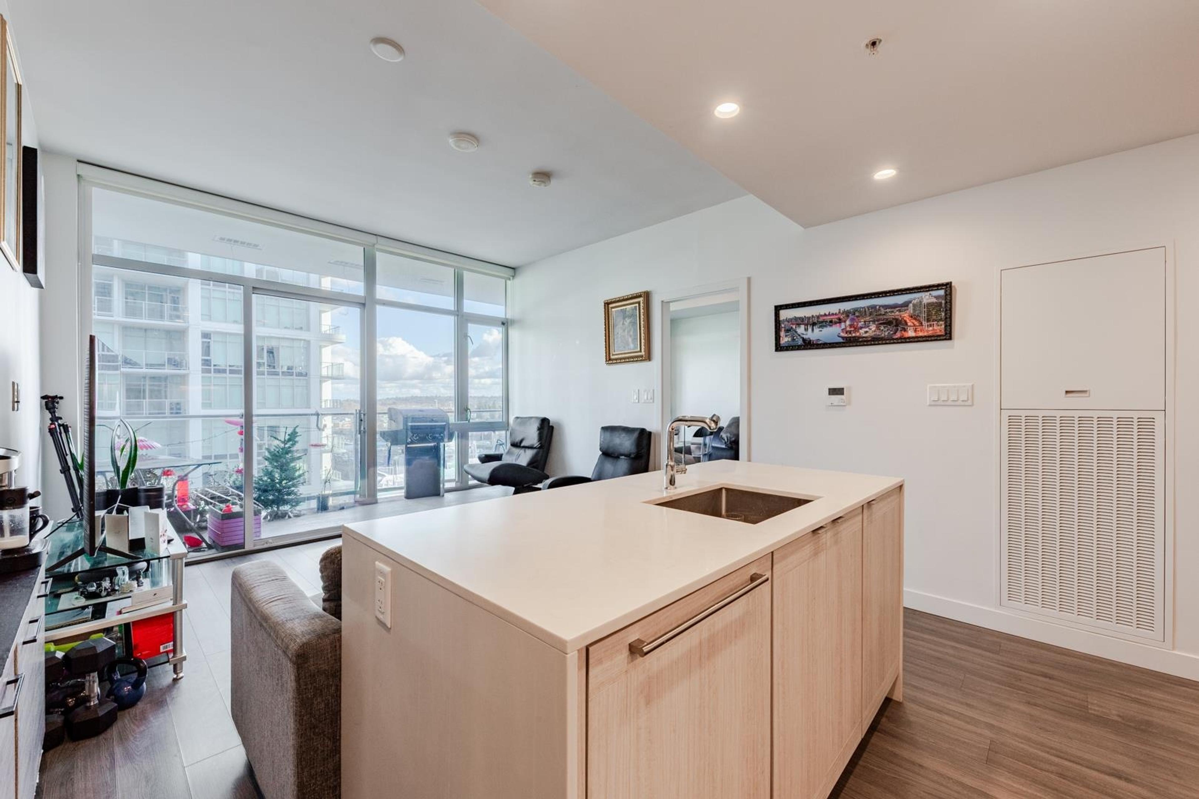 #1805 2311 BETA AVENUE - Image 5