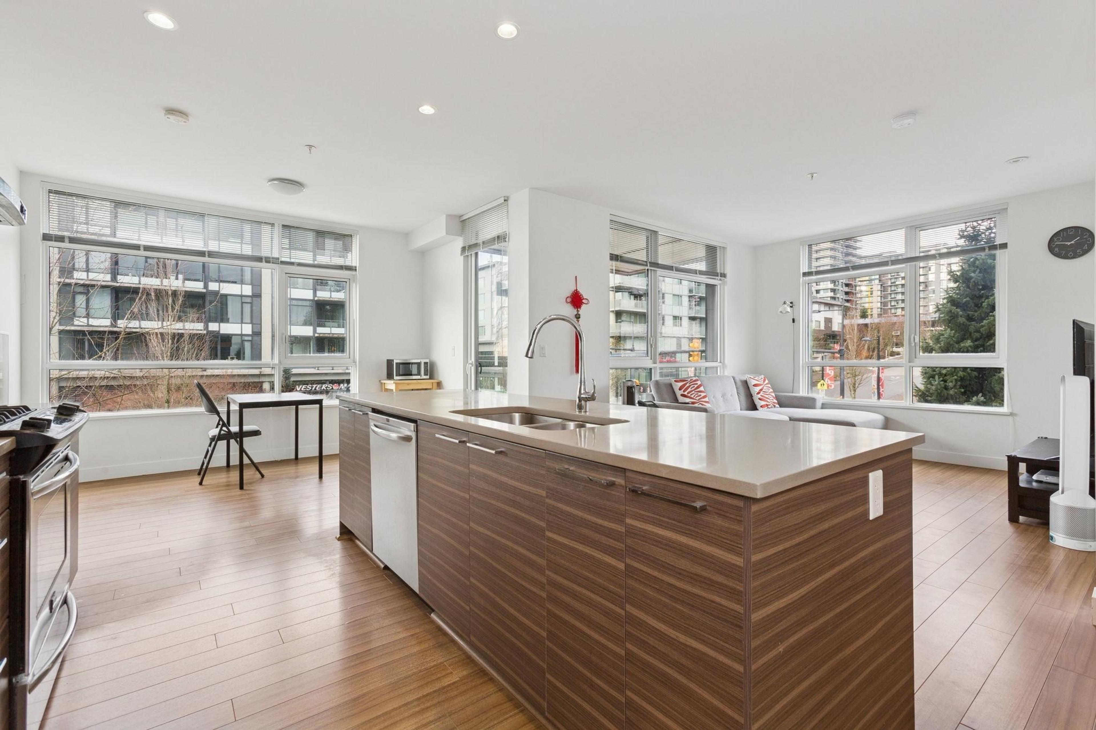 #305 9150 UNIVERSITY HIGH STREET - Image 9