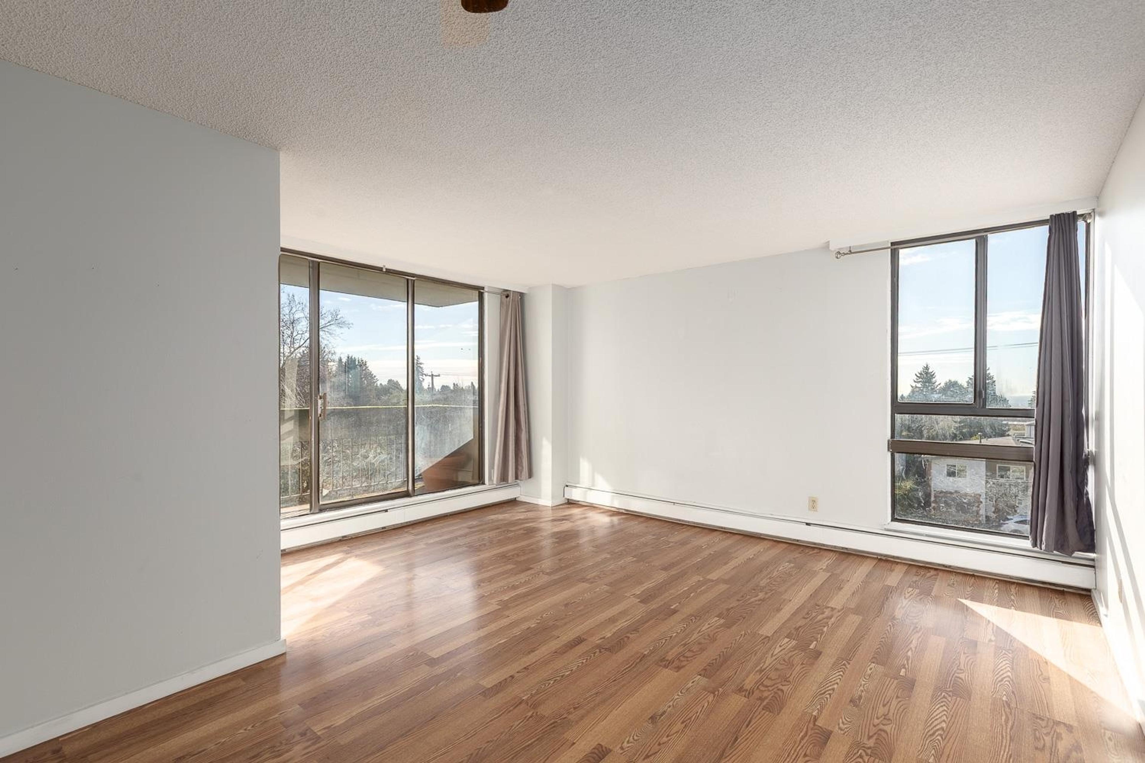 #403 4105 IMPERIAL STREET - Image 2