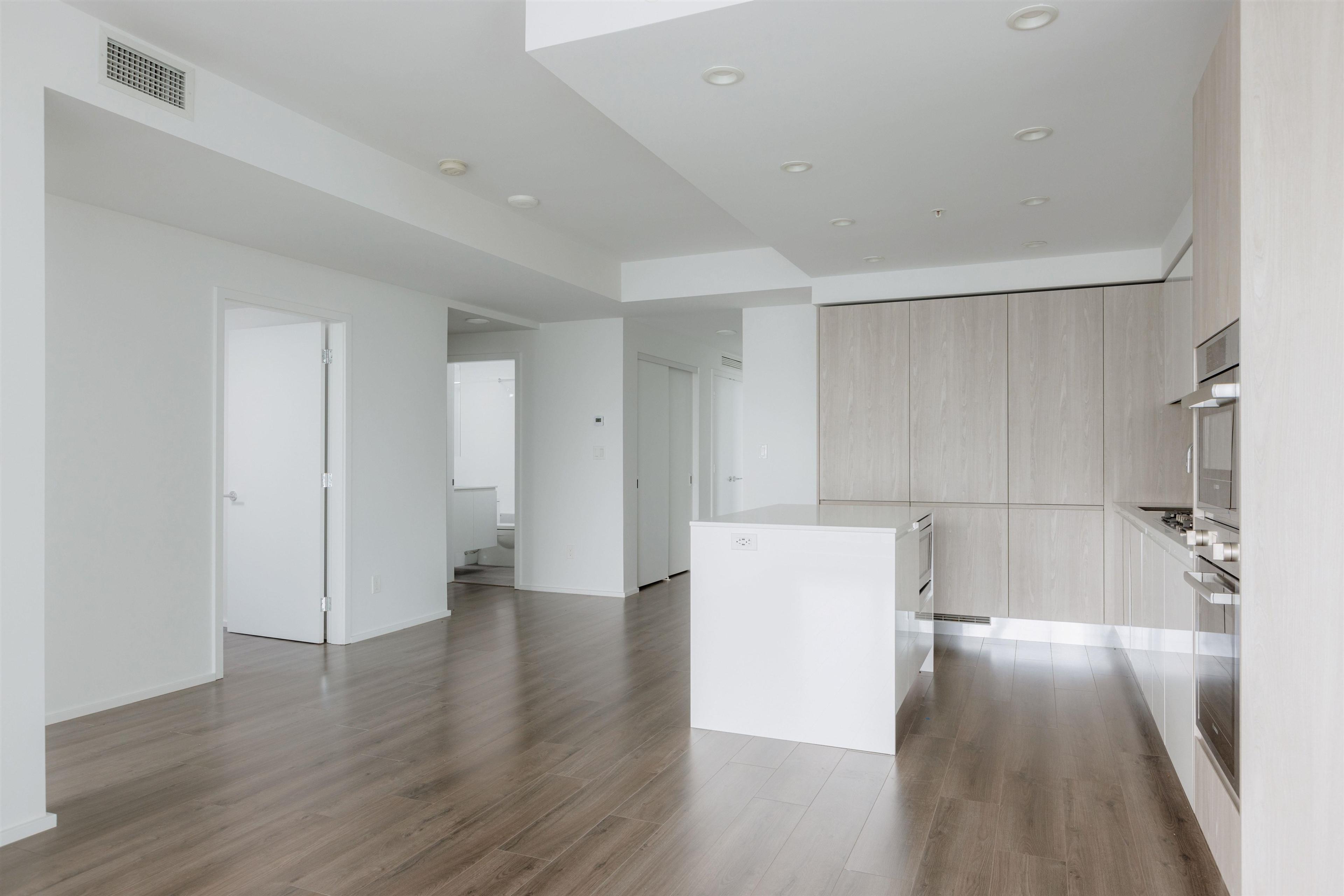 #3201 3888 EVERGREEN PLACE - Image 4