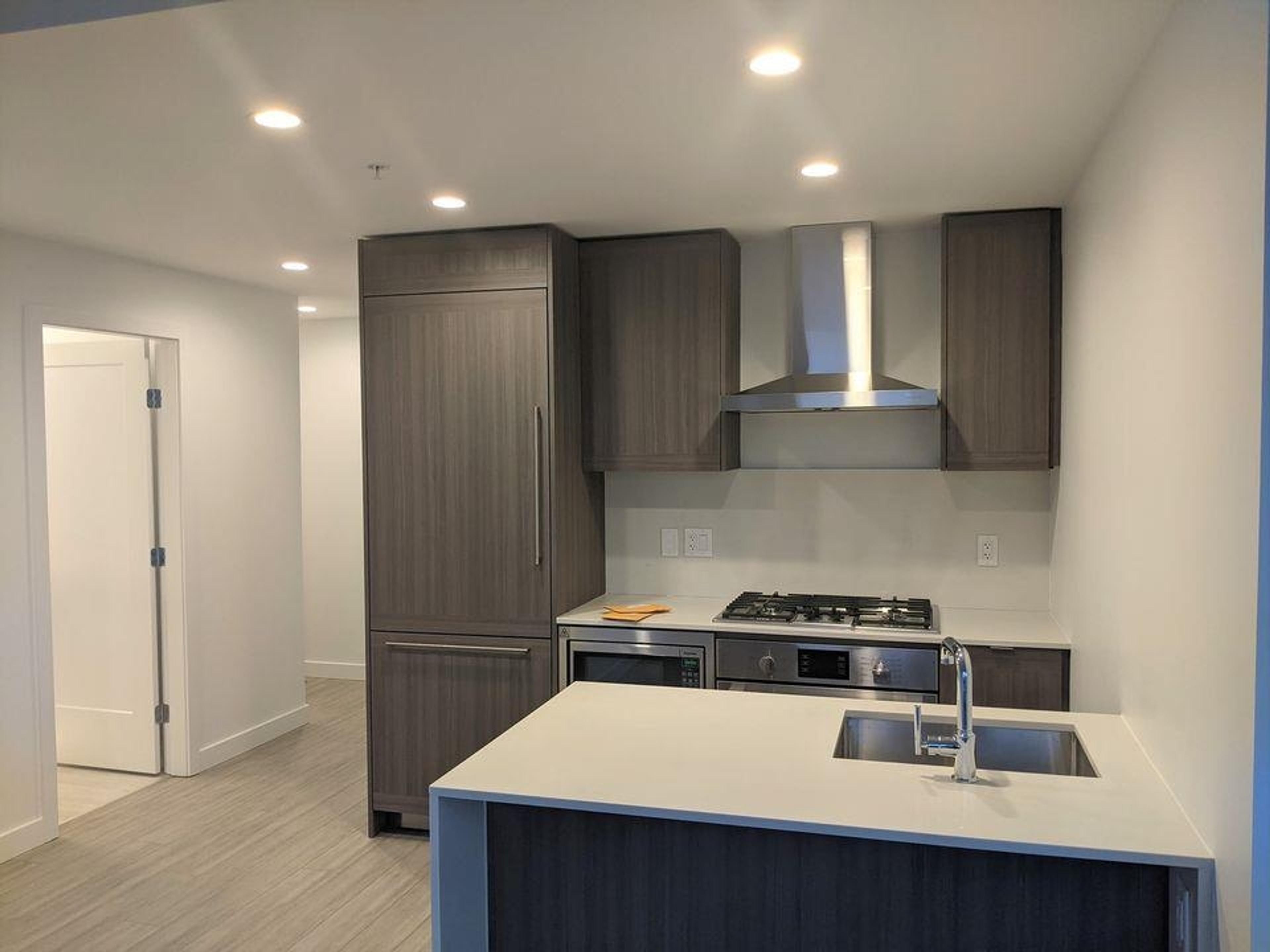 #1504 2351 BETA AVENUE - Image 5