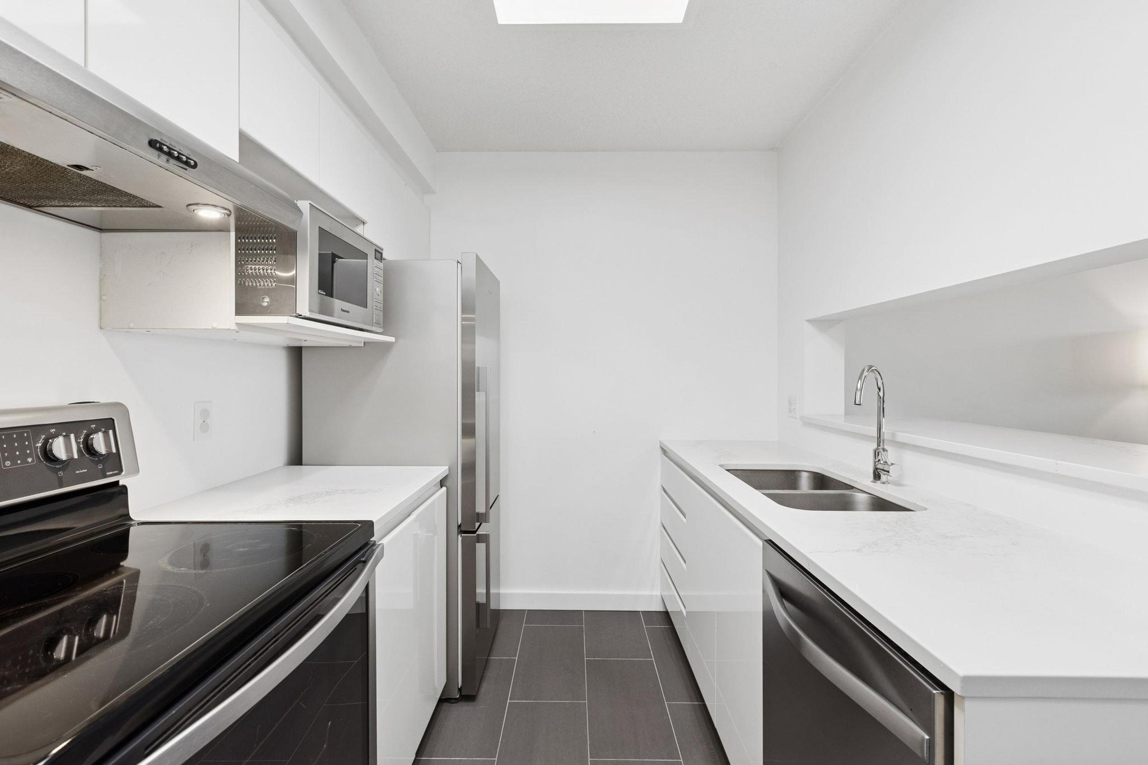 #503 4160 ALBERT STREET - Image 9