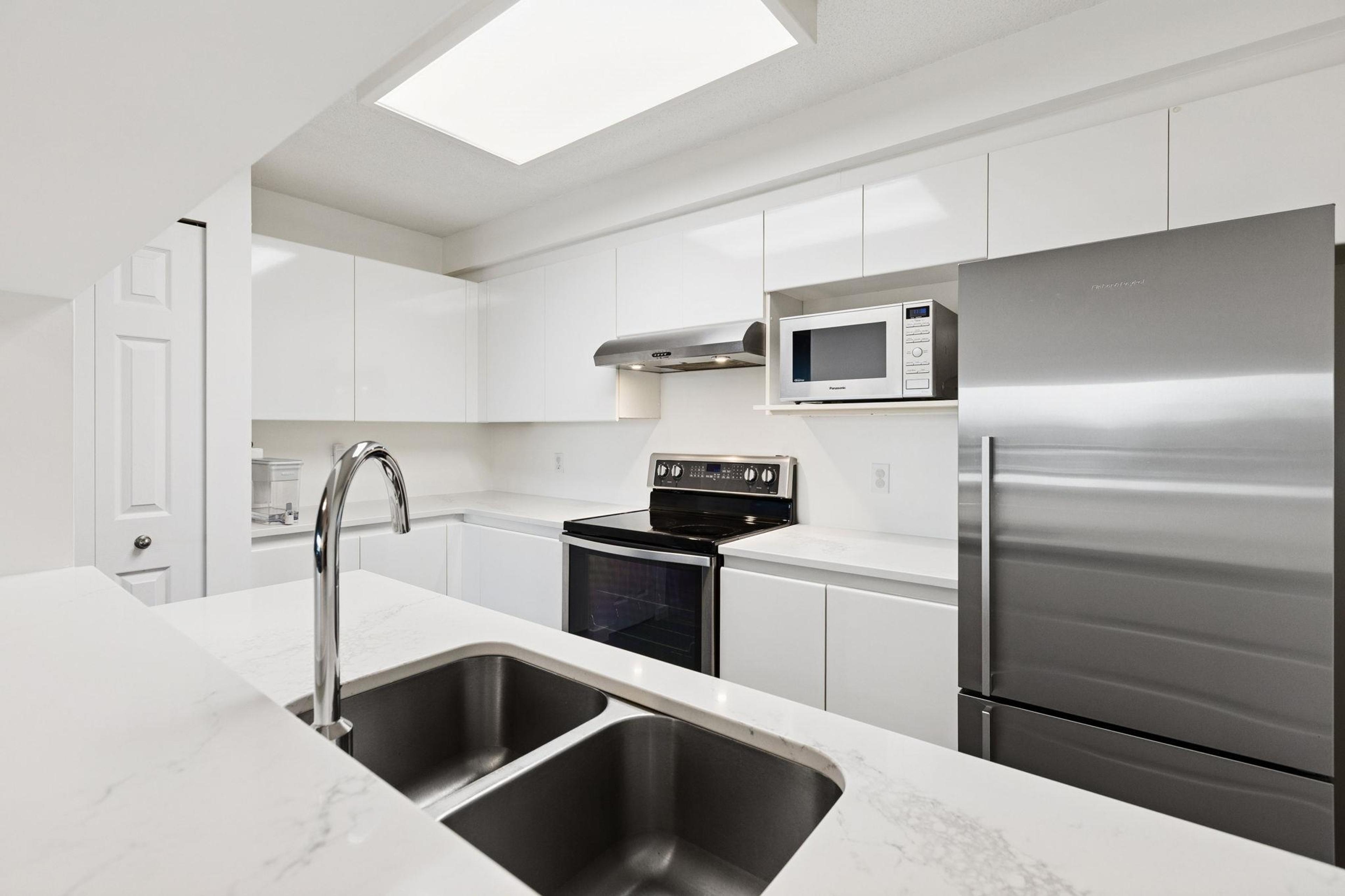 #503 4160 ALBERT STREET - Image 10