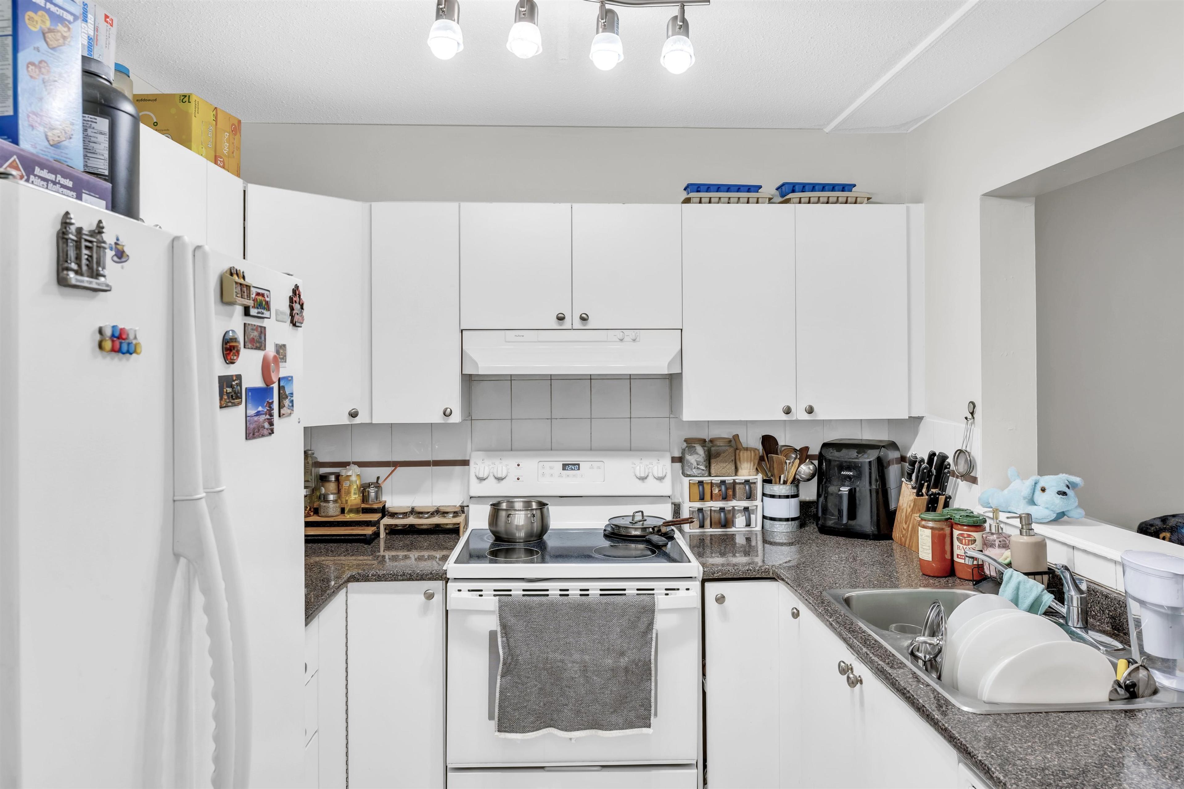 #212 6939 GILLEY AVENUE - Image 12