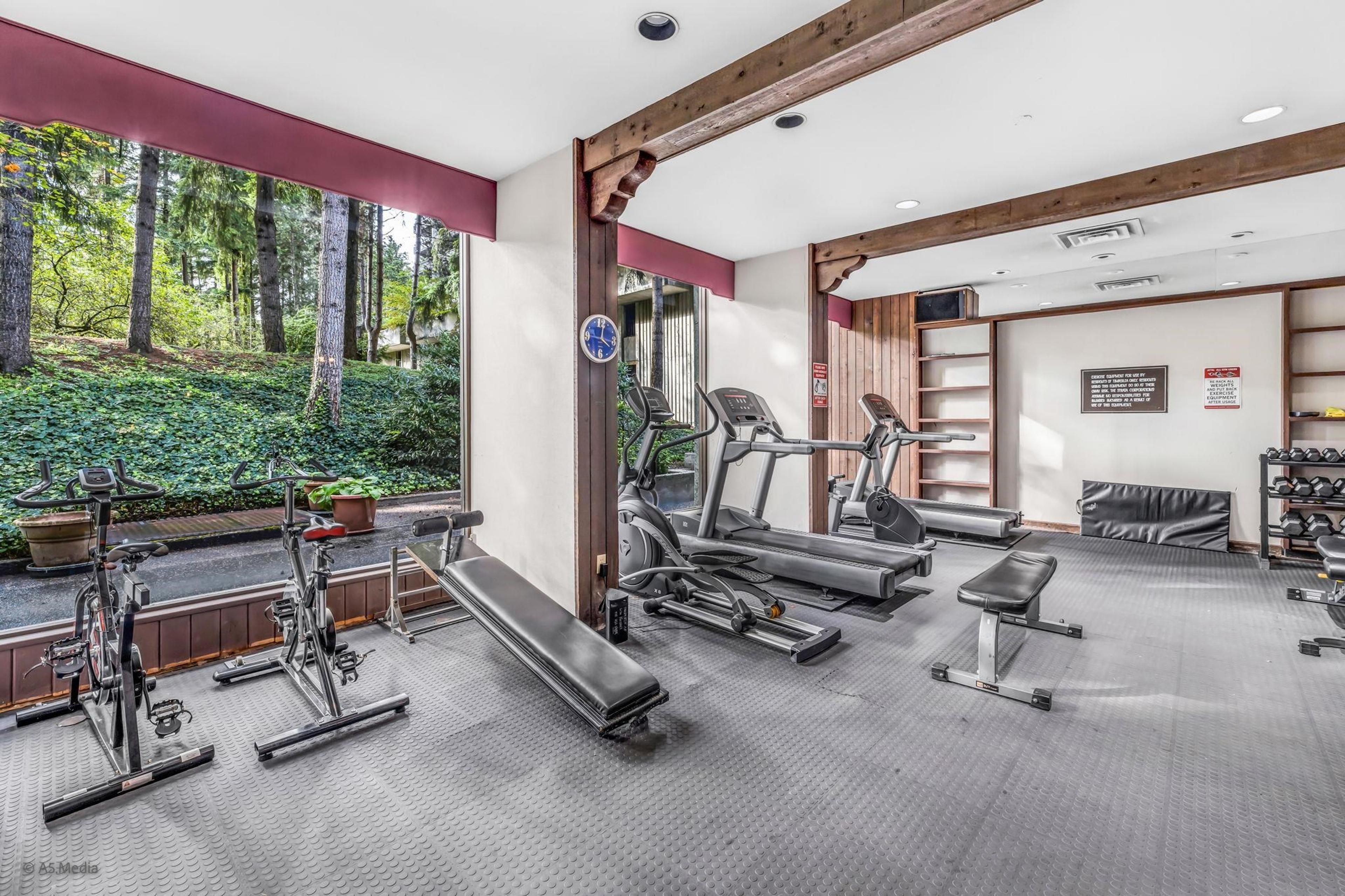 #2206 3771 BARTLETT COURT - Image 17