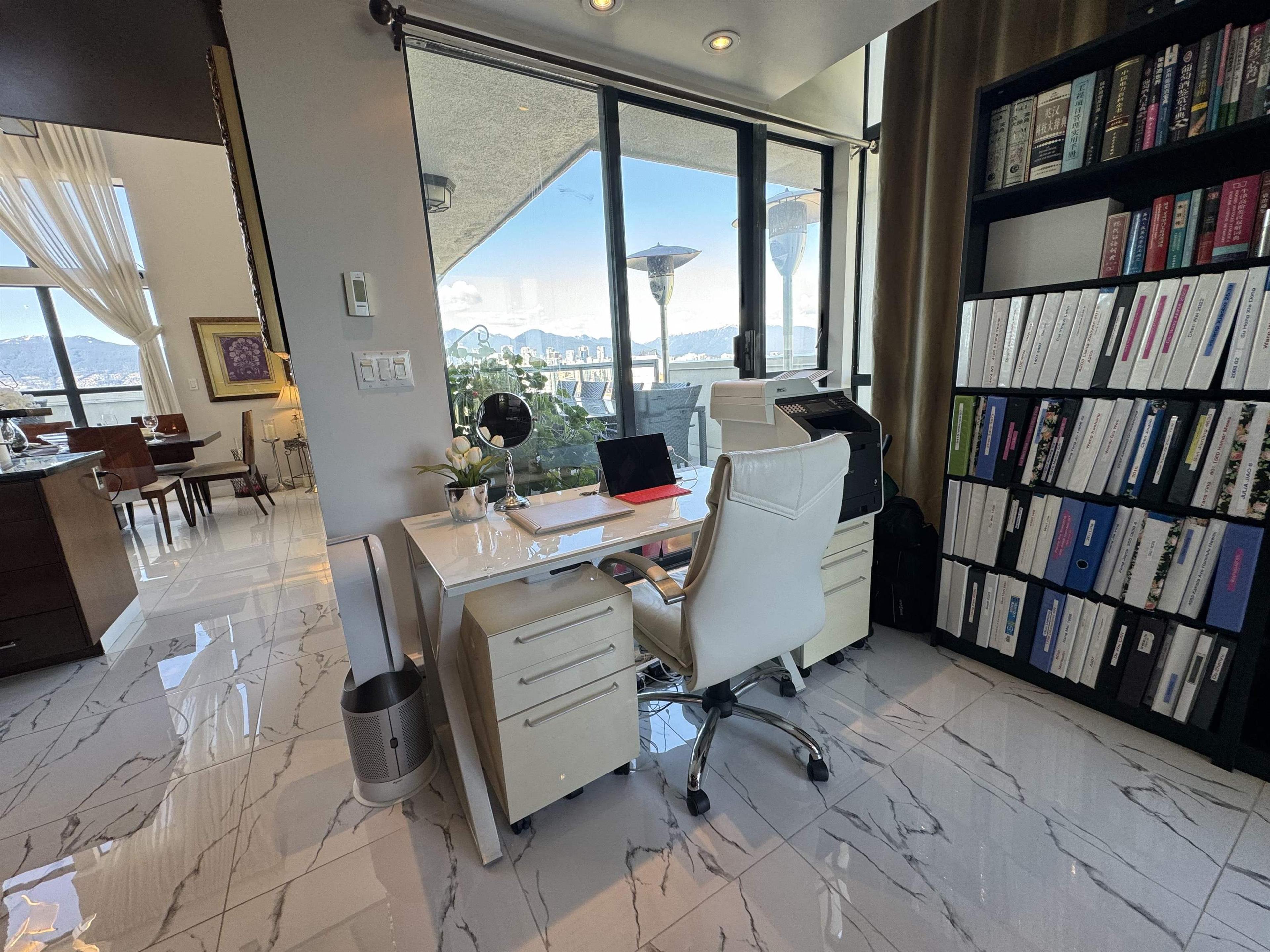 #PH 1268 W BROADWAY - Image 10