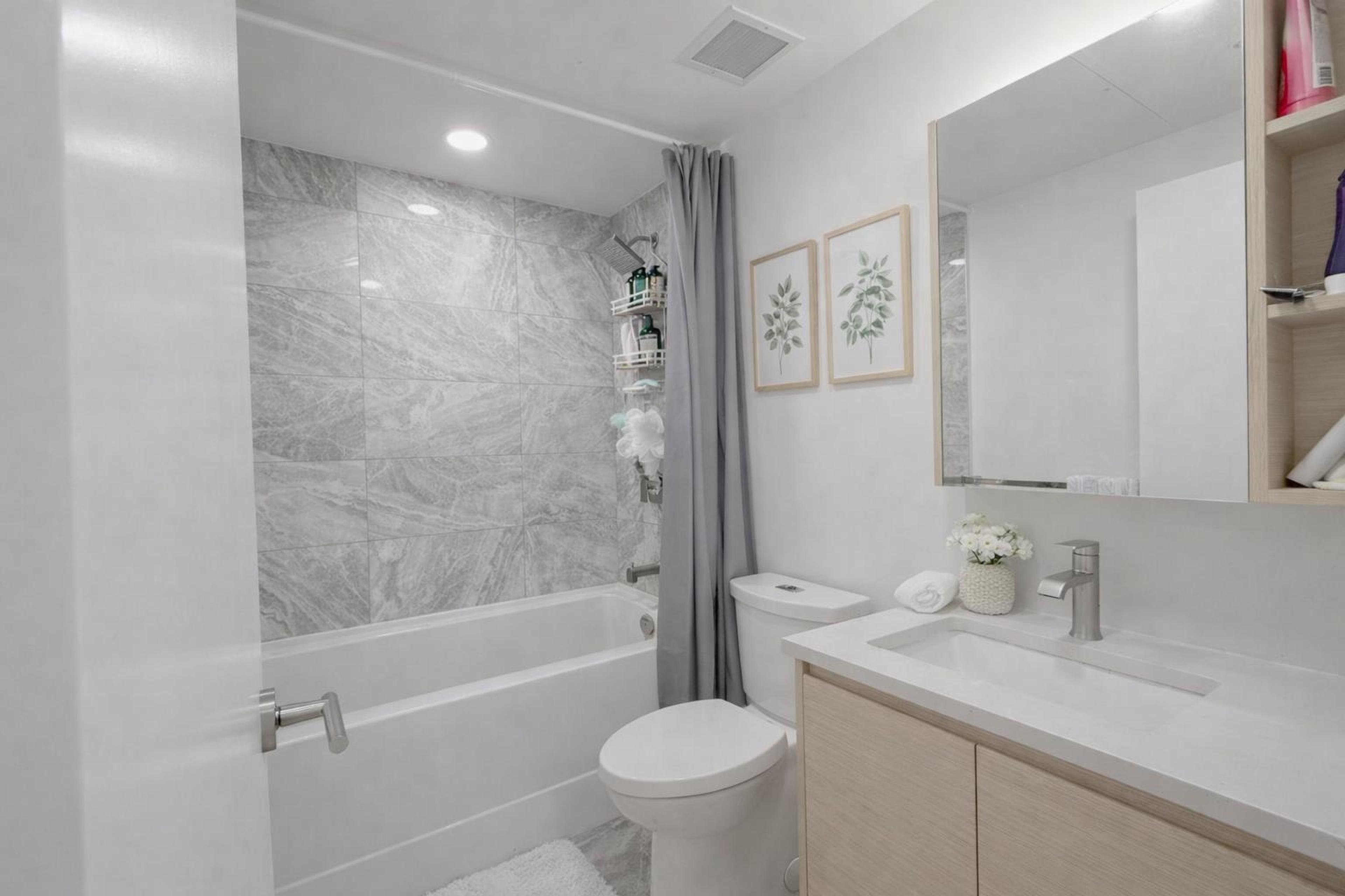 #1003 4433 ALASKA STREET - Image 8