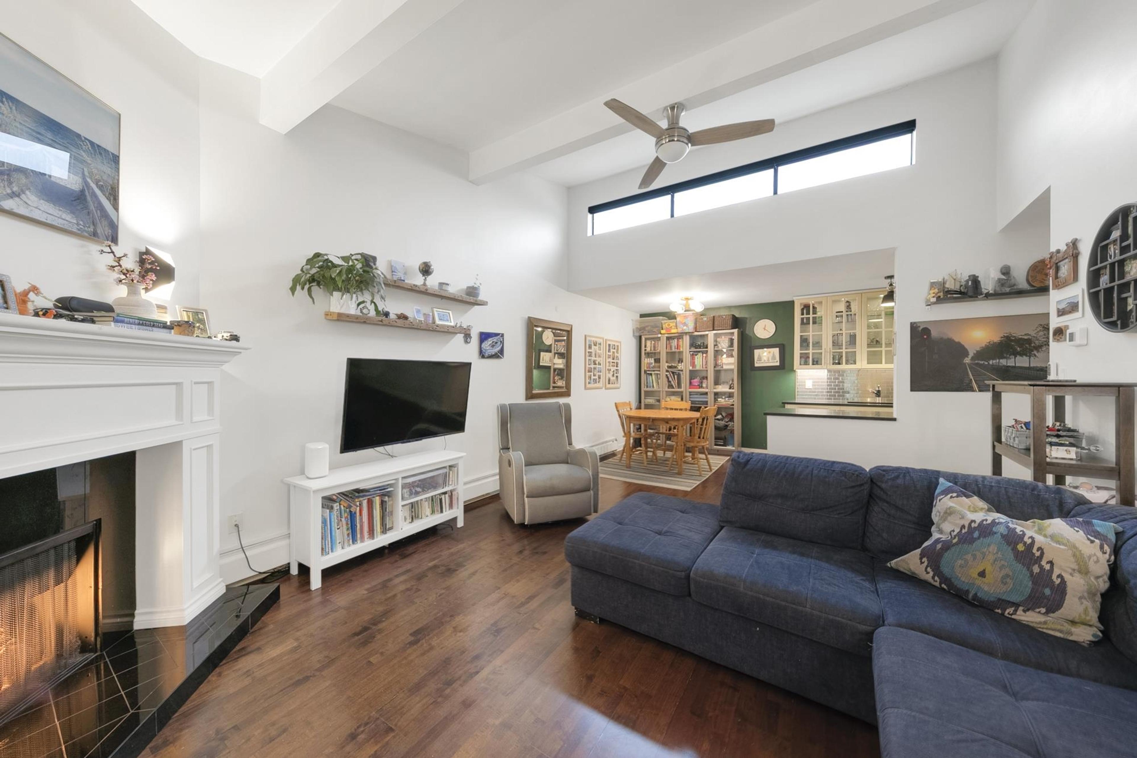 #326 9101 HORNE STREET - Image 8