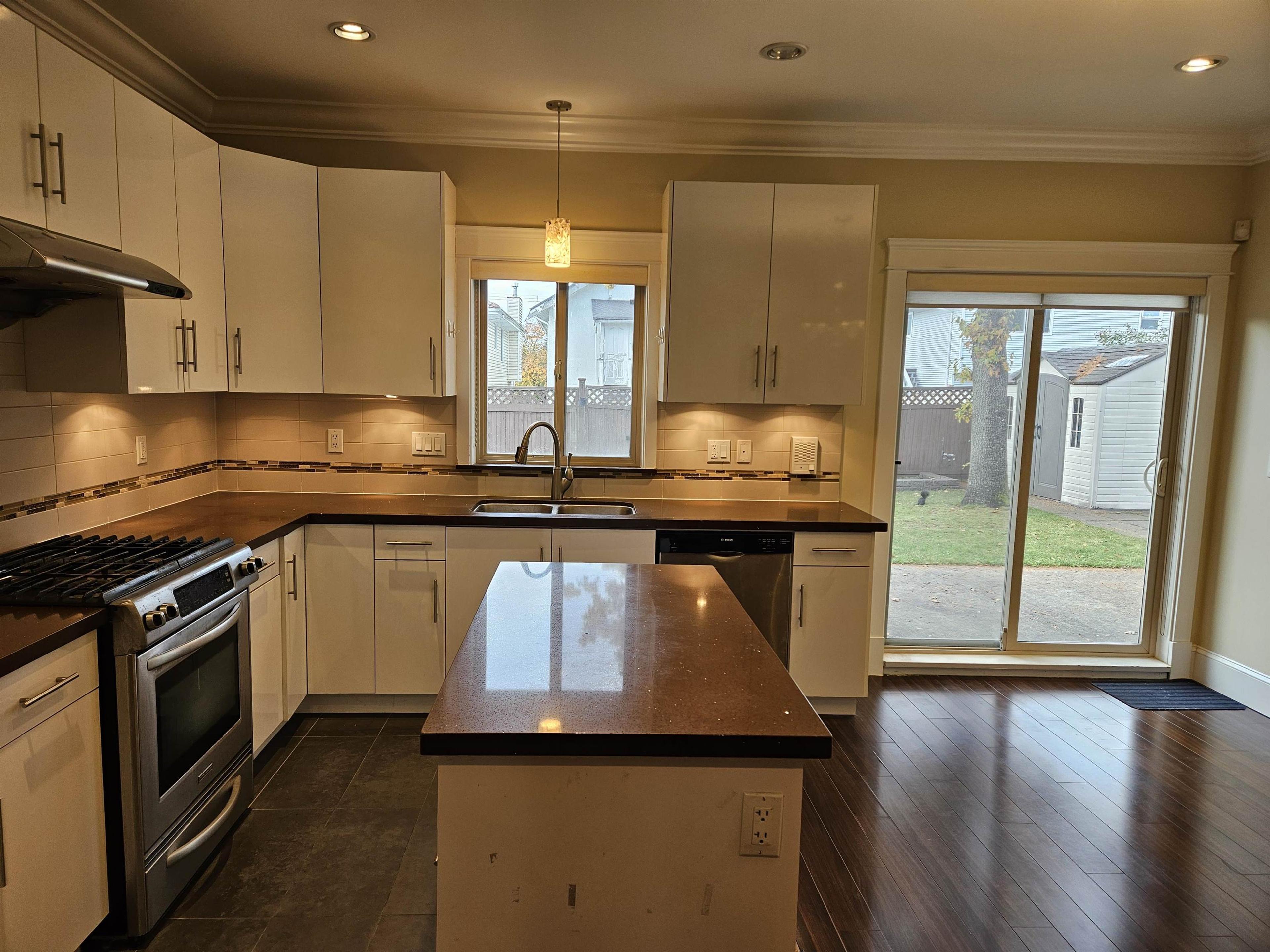 6973 DUNBLANE AVENUE - Image 4