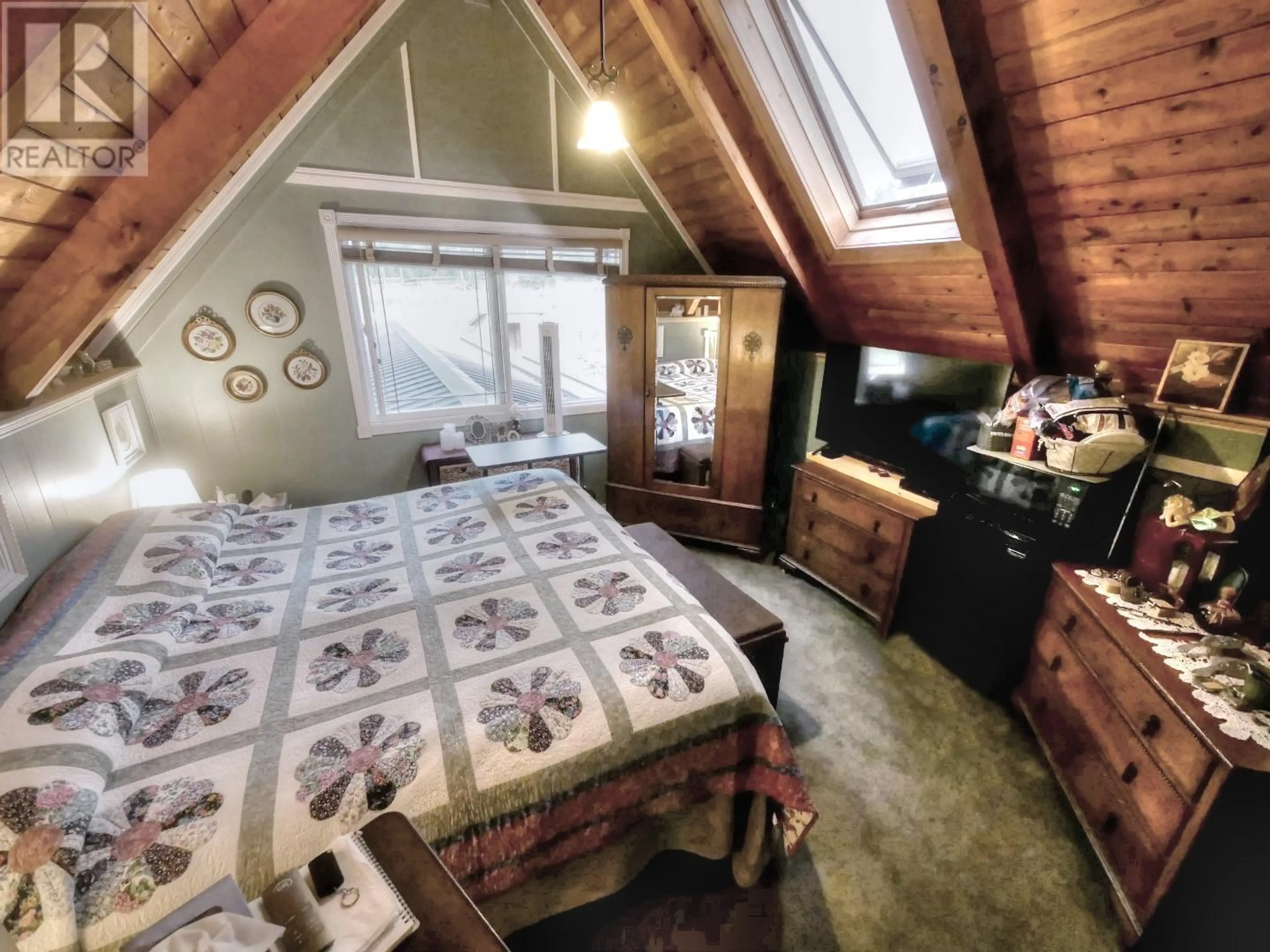 Property at 4008 ARROW PARK FRONTAGE ROAD, Arrow Park, BC