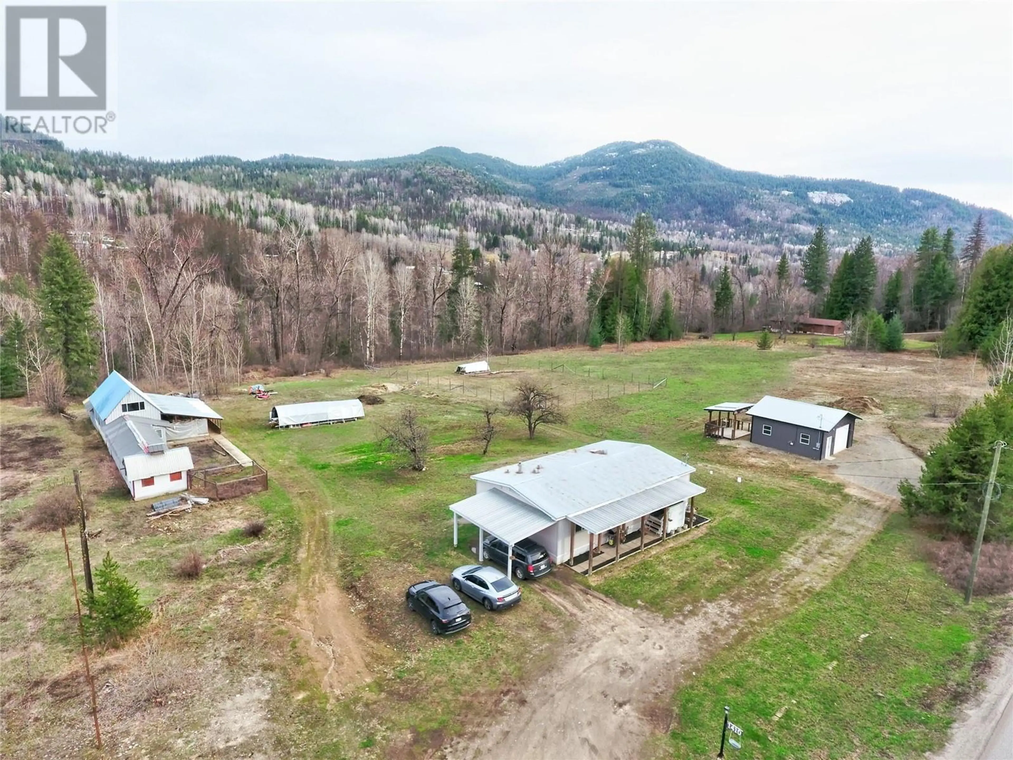 Property at 1410 HIGHWAY 3B, Montrose, BC