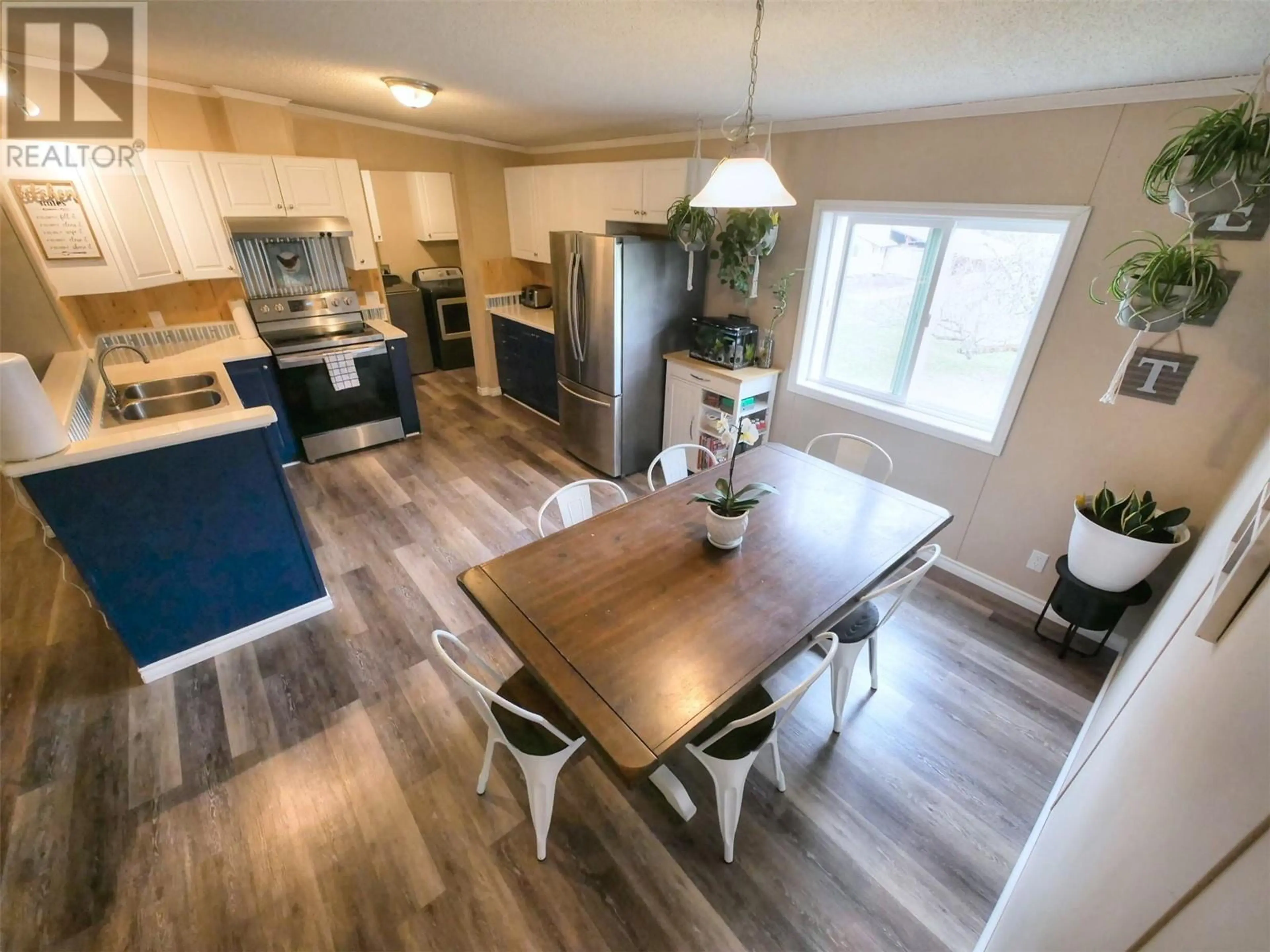 Property at 1410 HIGHWAY 3B, Montrose, BC