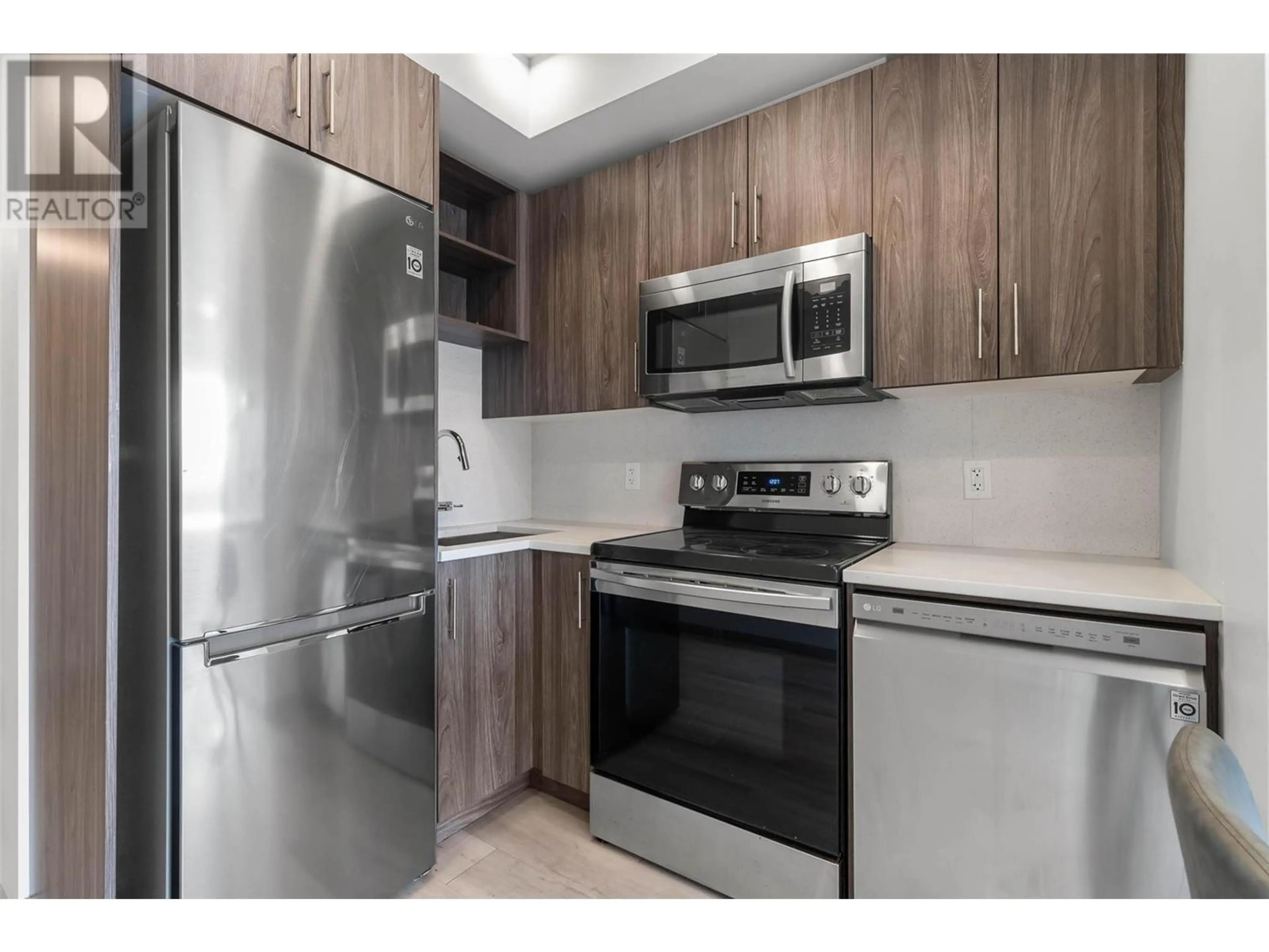 Property at #210 345 DOUGALL ROAD N, Kelowna, BC